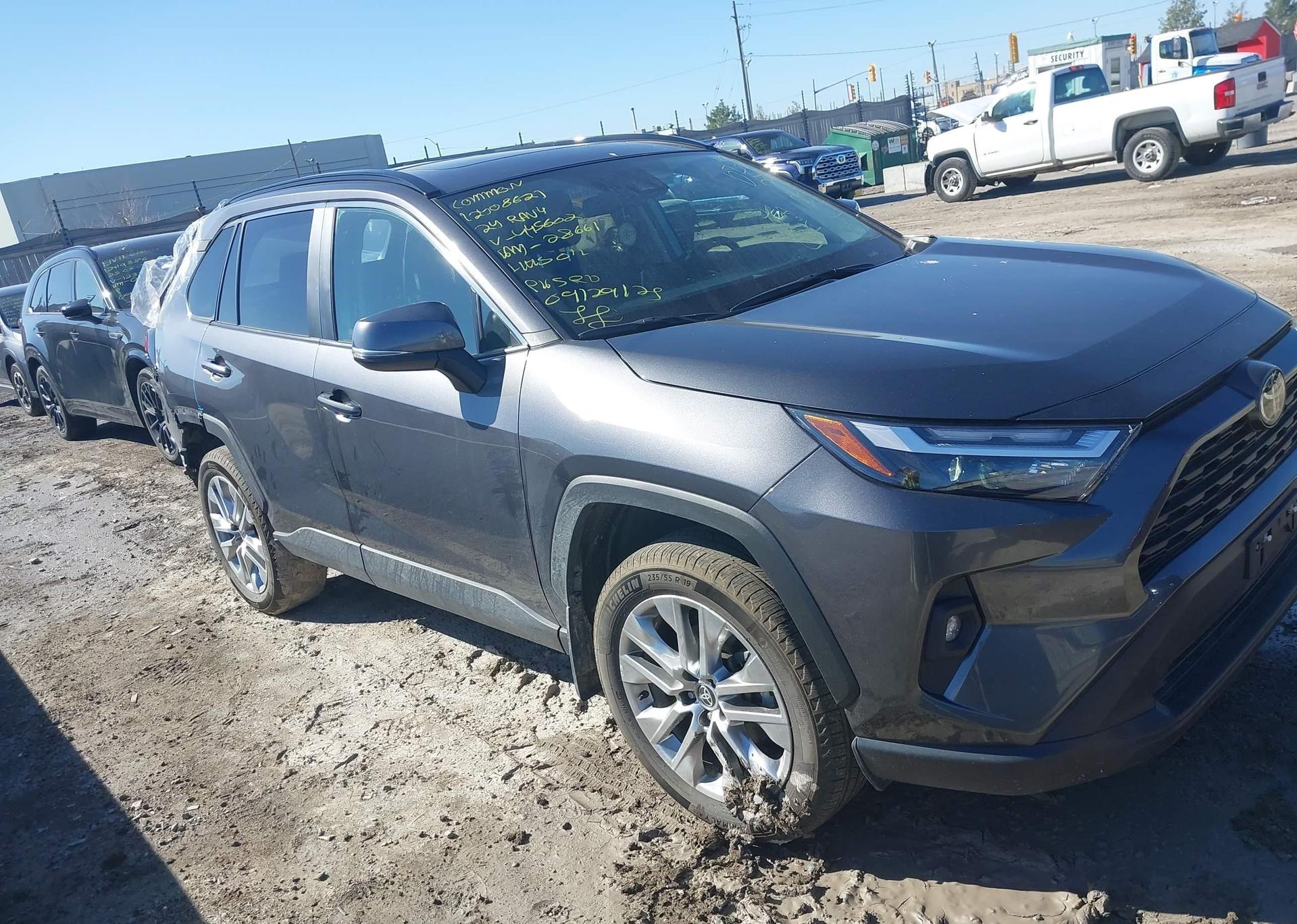 2024 TOYOTA RAV4 XLE