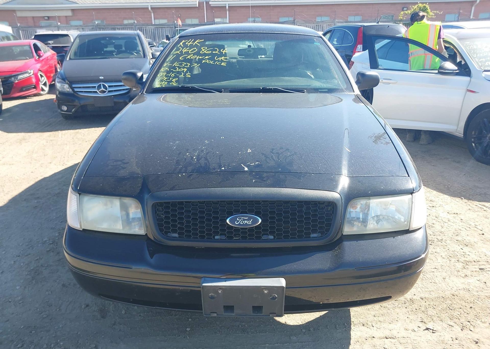 2011 FORD CROWN VICTORIA POLICE INTERCEPTOR