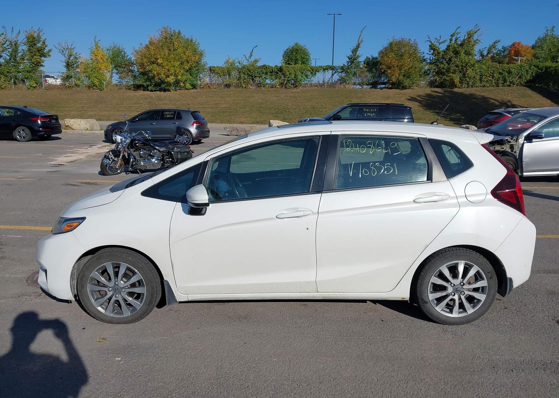 2015 HONDA FIT EX