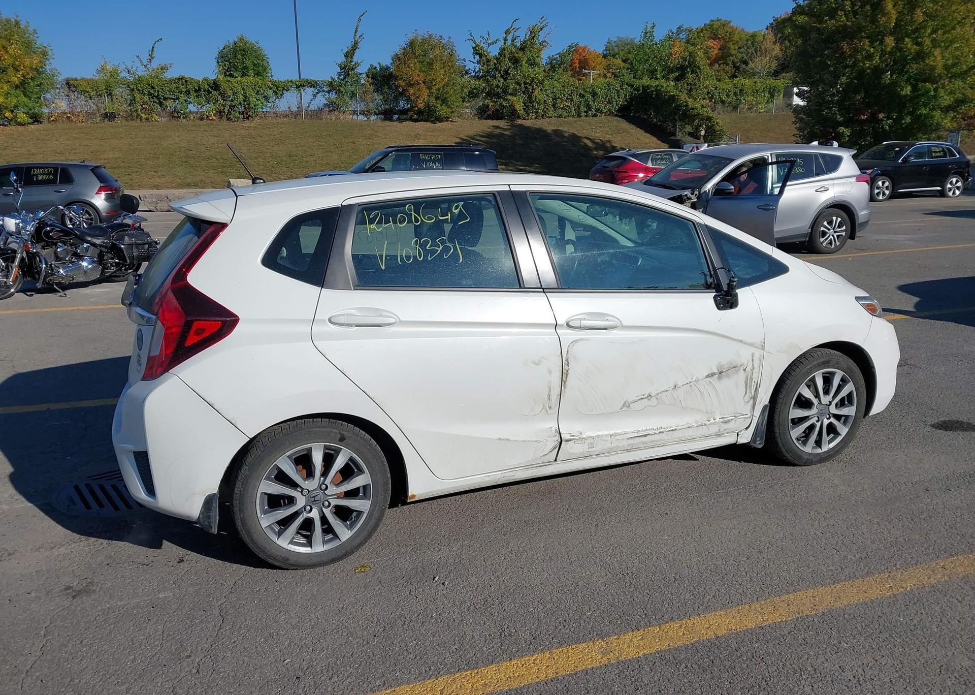 2015 HONDA FIT EX