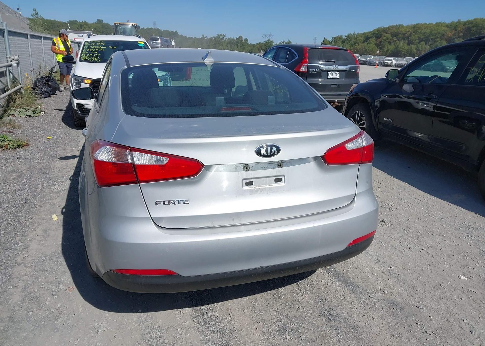 2016 KIA FORTE LX