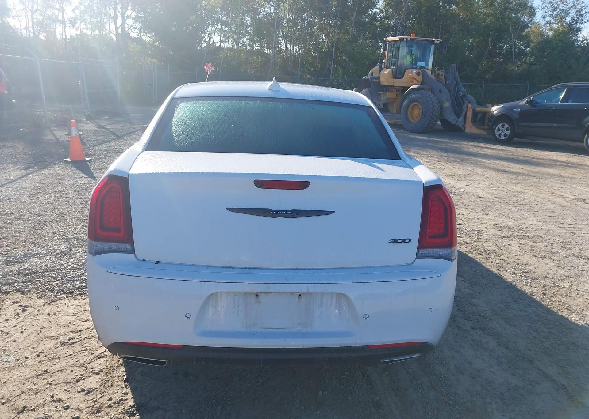 2023 CHRYSLER 300 TOURING-L