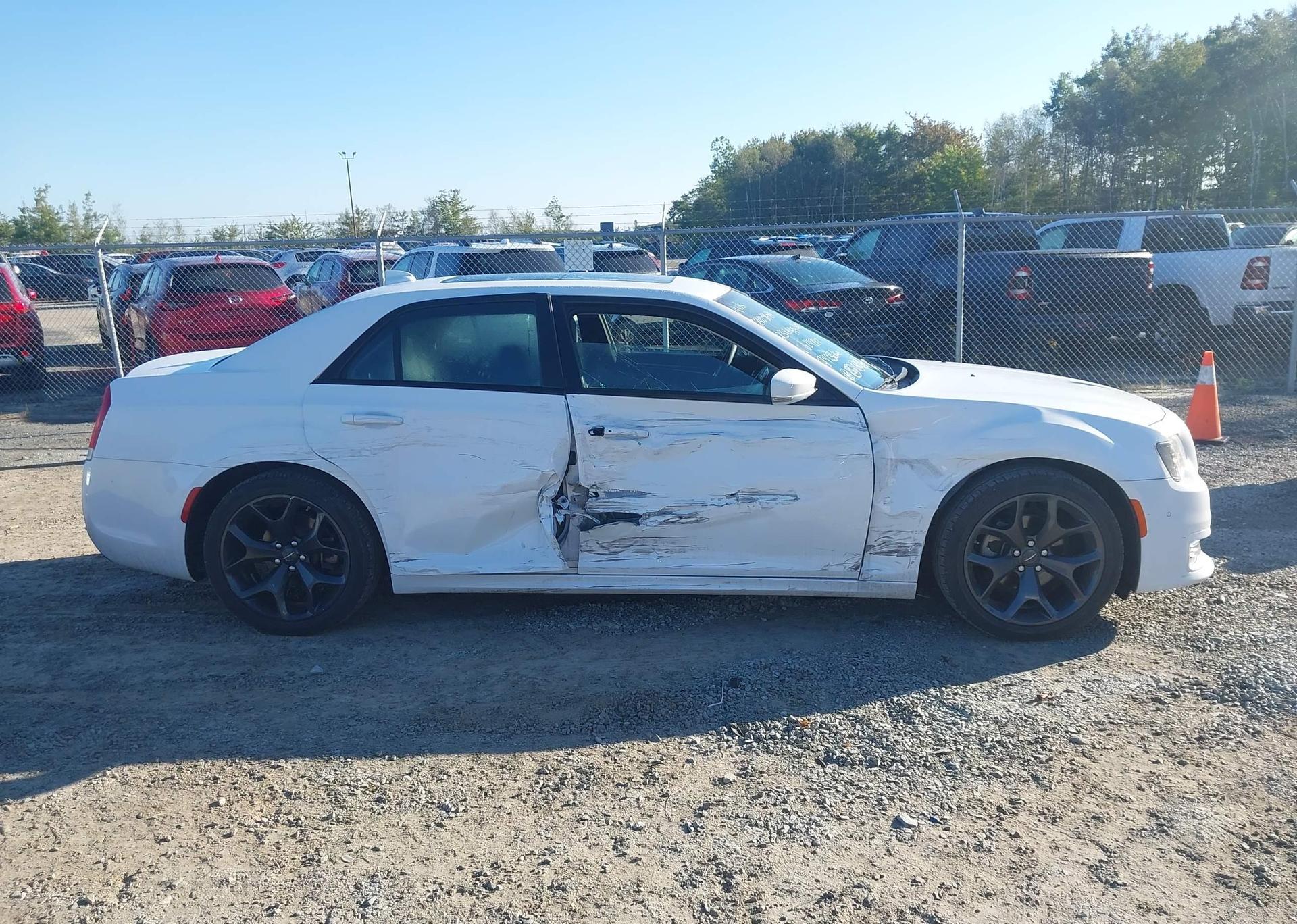 2023 CHRYSLER 300 TOURING-L