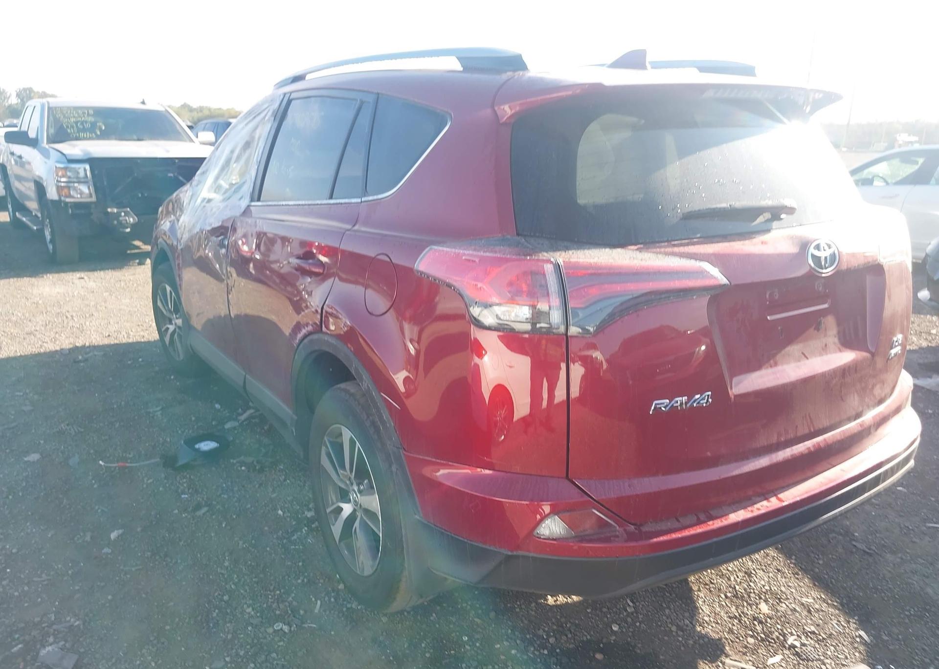 2018 TOYOTA RAV4 LE