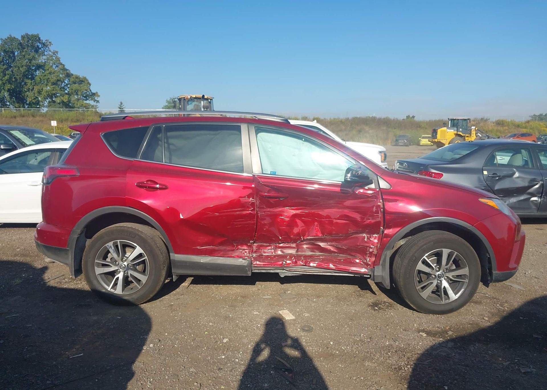2018 TOYOTA RAV4 LE