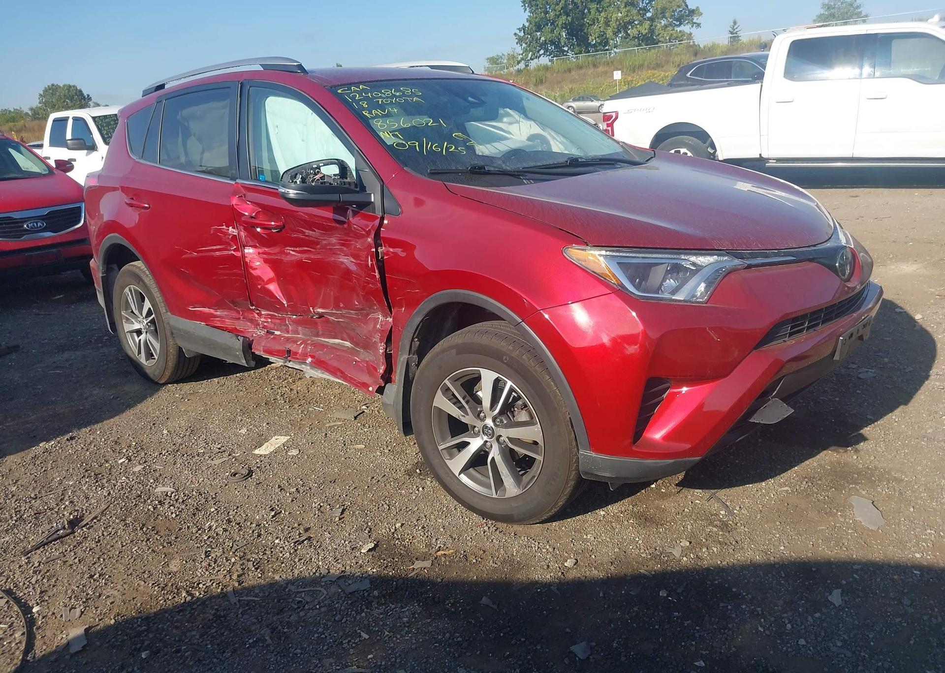 2018 TOYOTA RAV4 LE