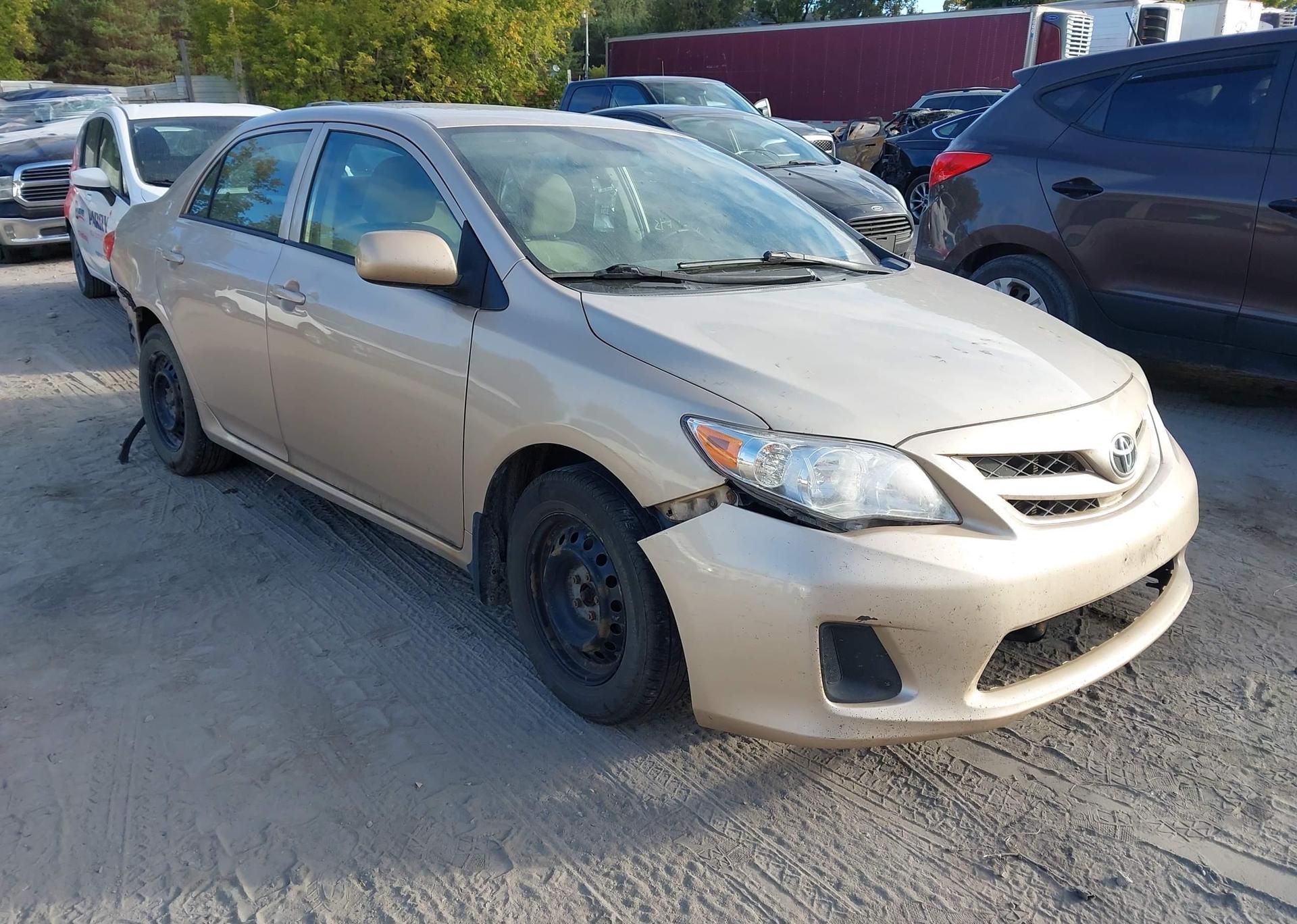 2011 TOYOTA COROLLA