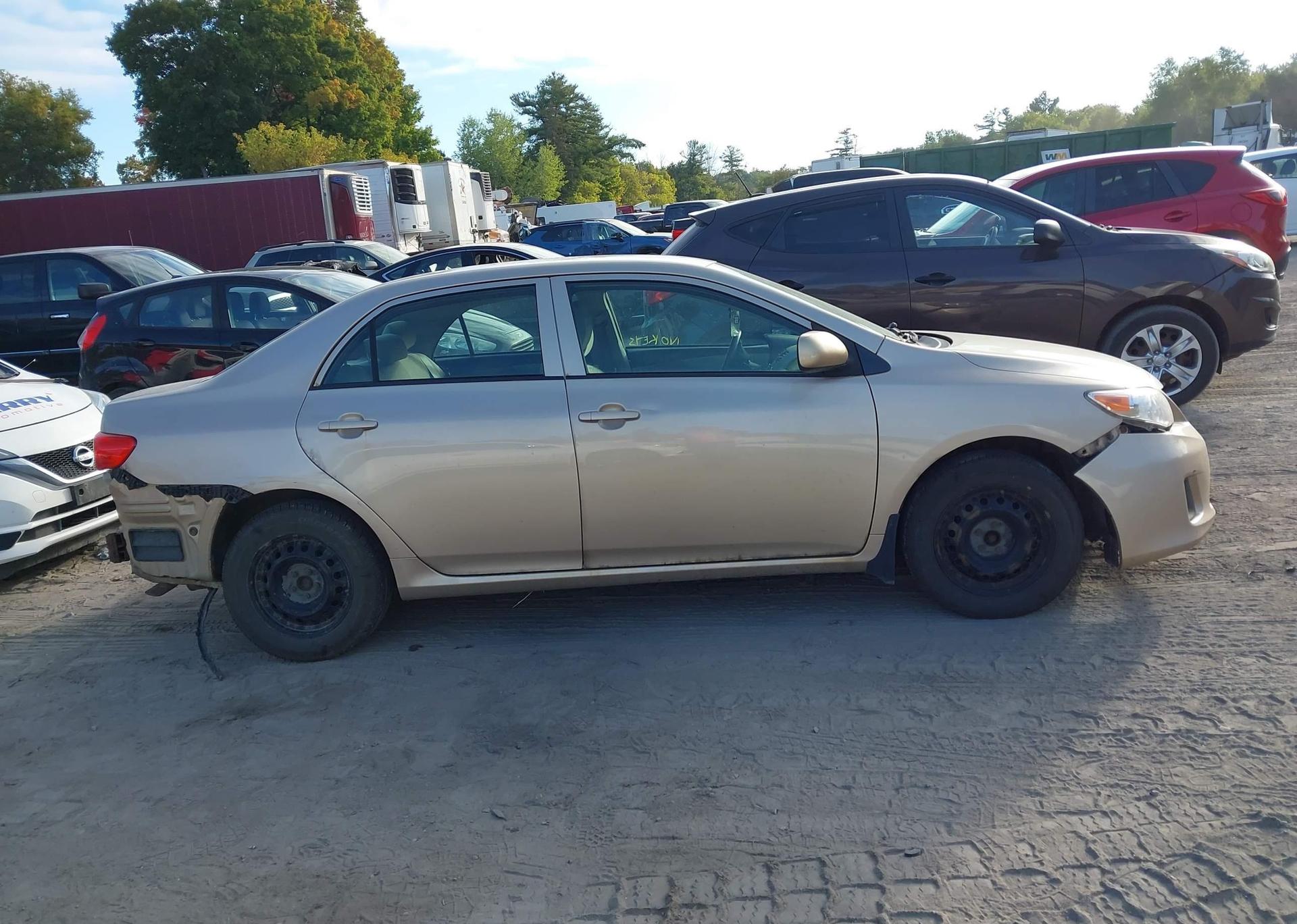 2011 TOYOTA COROLLA