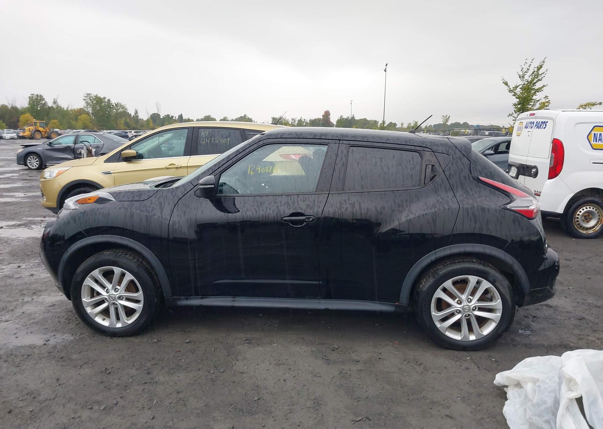 2015 NISSAN JUKE SL