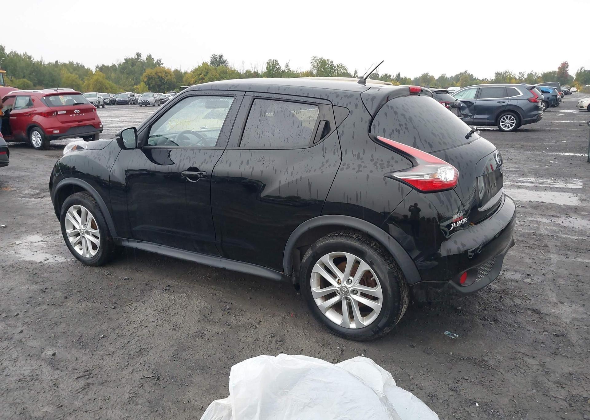 2015 NISSAN JUKE SL