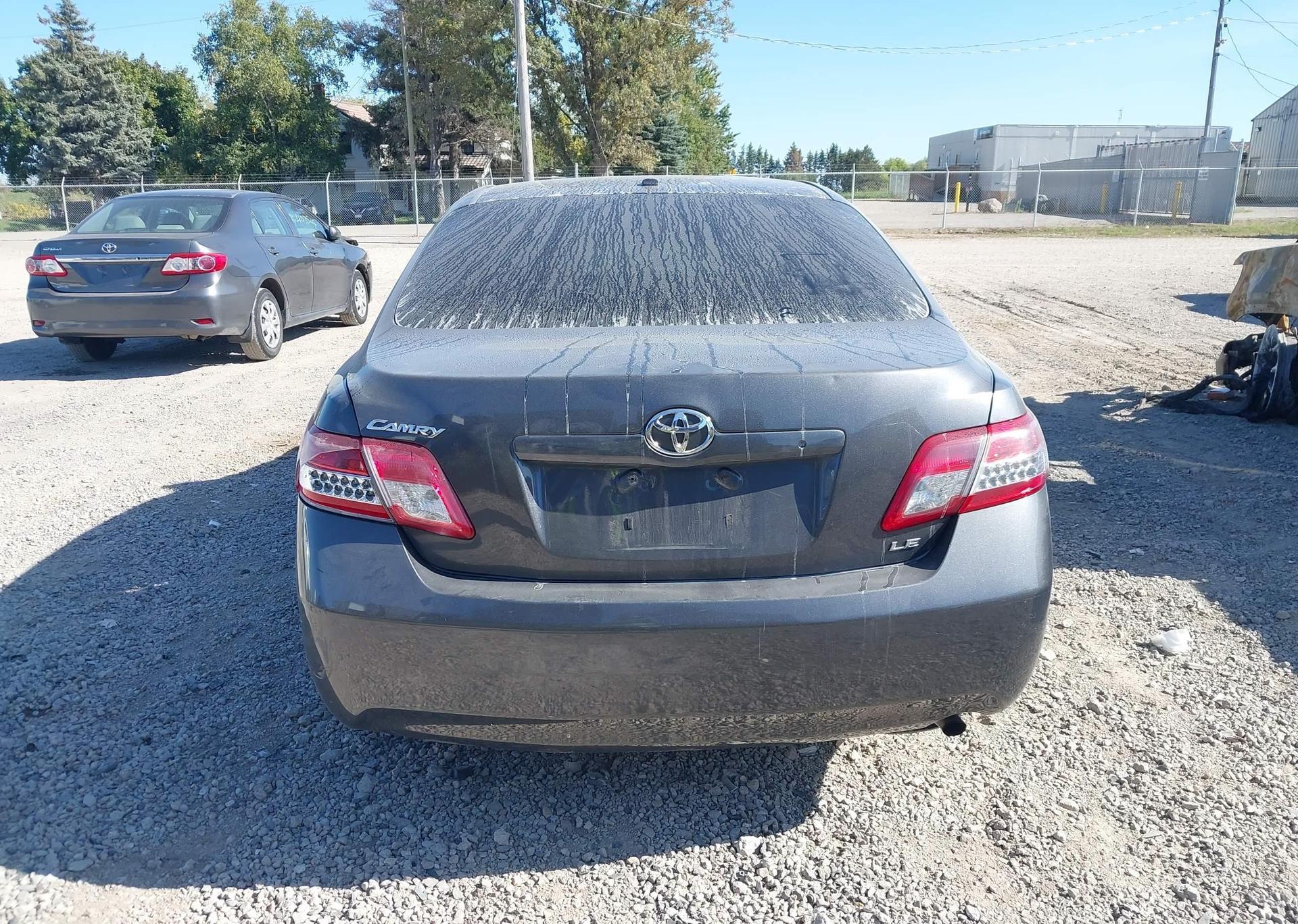 2011 TOYOTA CAMRY LE