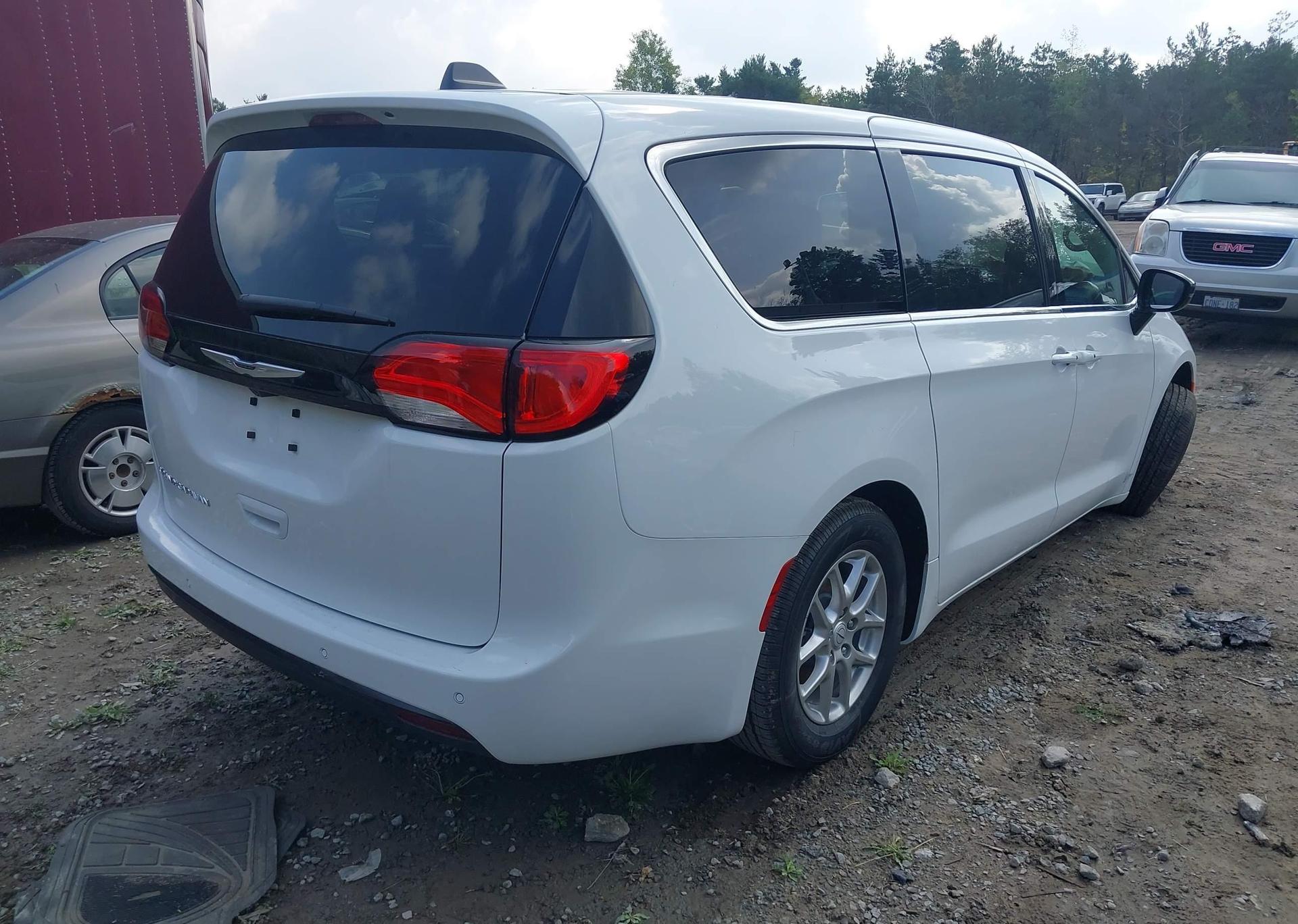 2025 CHRYSLER GRAND CARAVAN SXT
