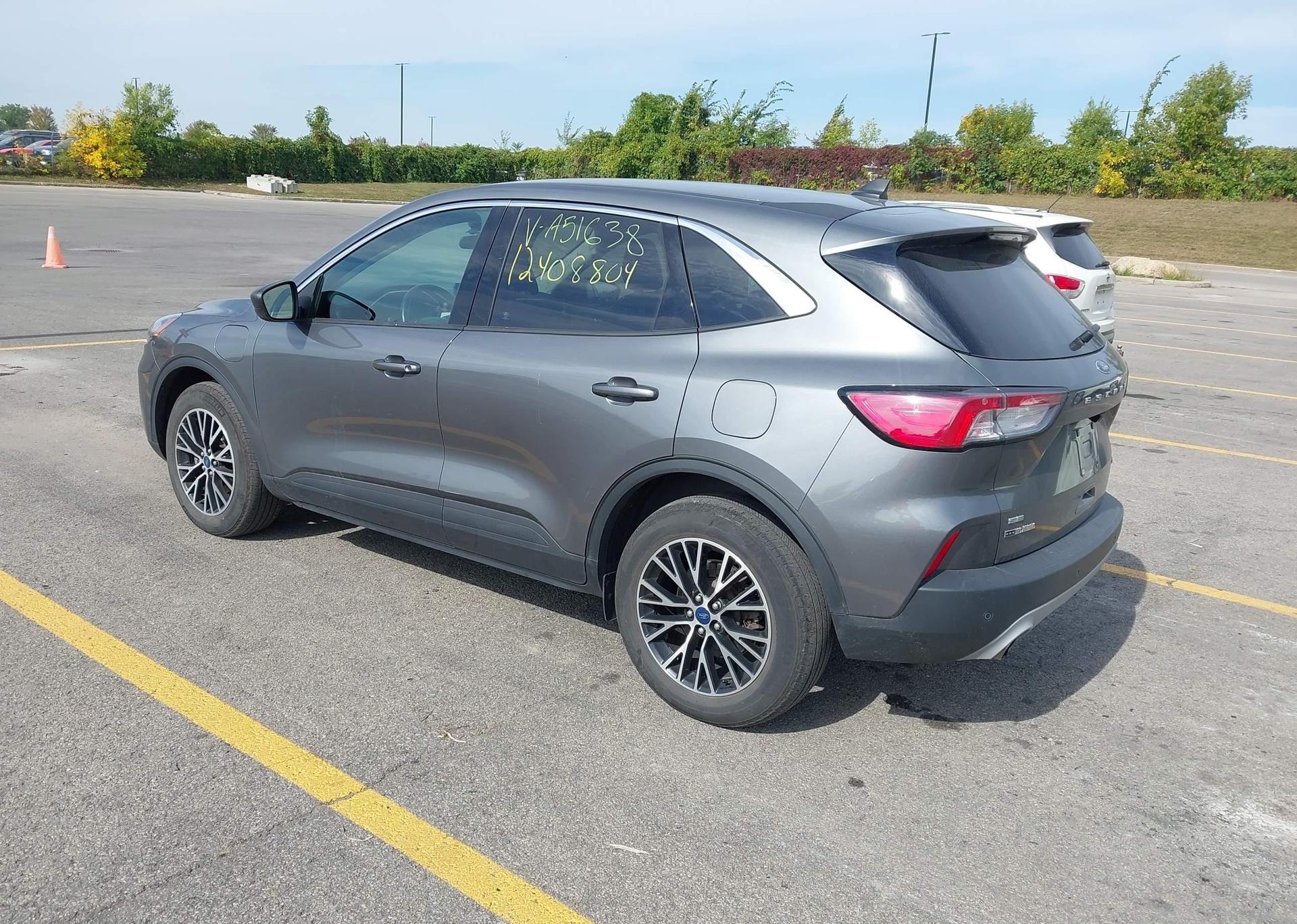 2022 FORD ESCAPE SE