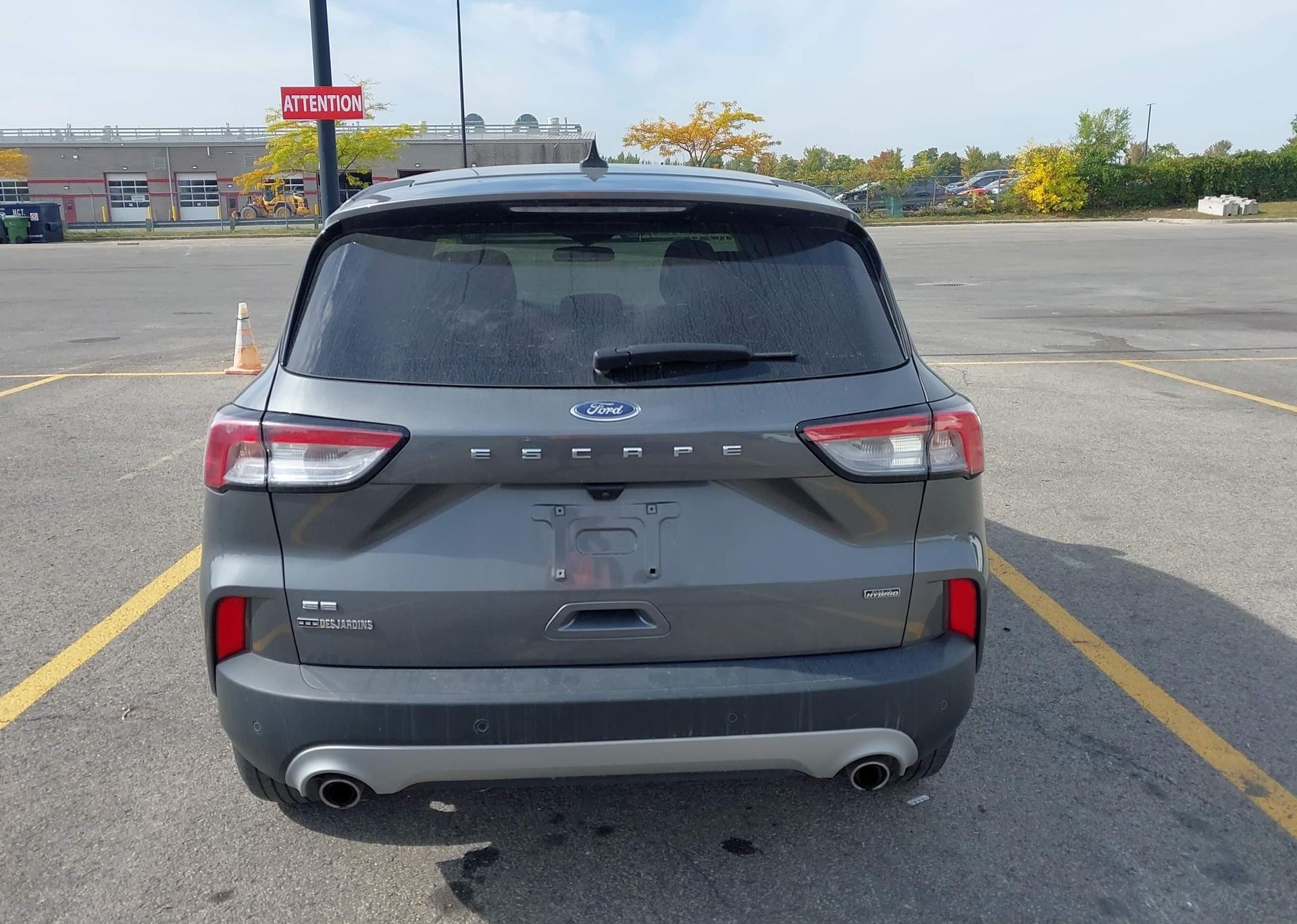 2022 FORD ESCAPE SE