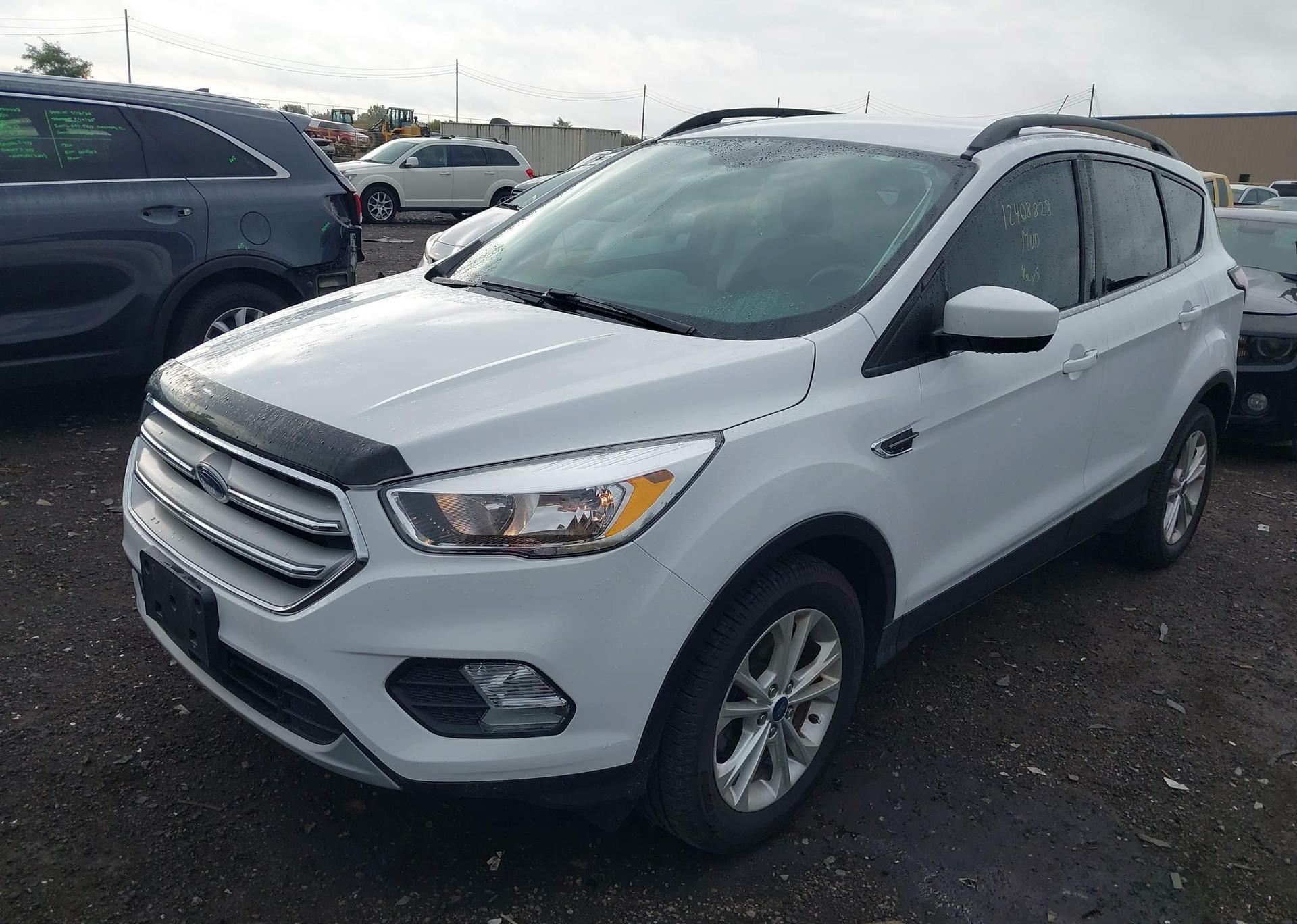 2018 FORD ESCAPE SE