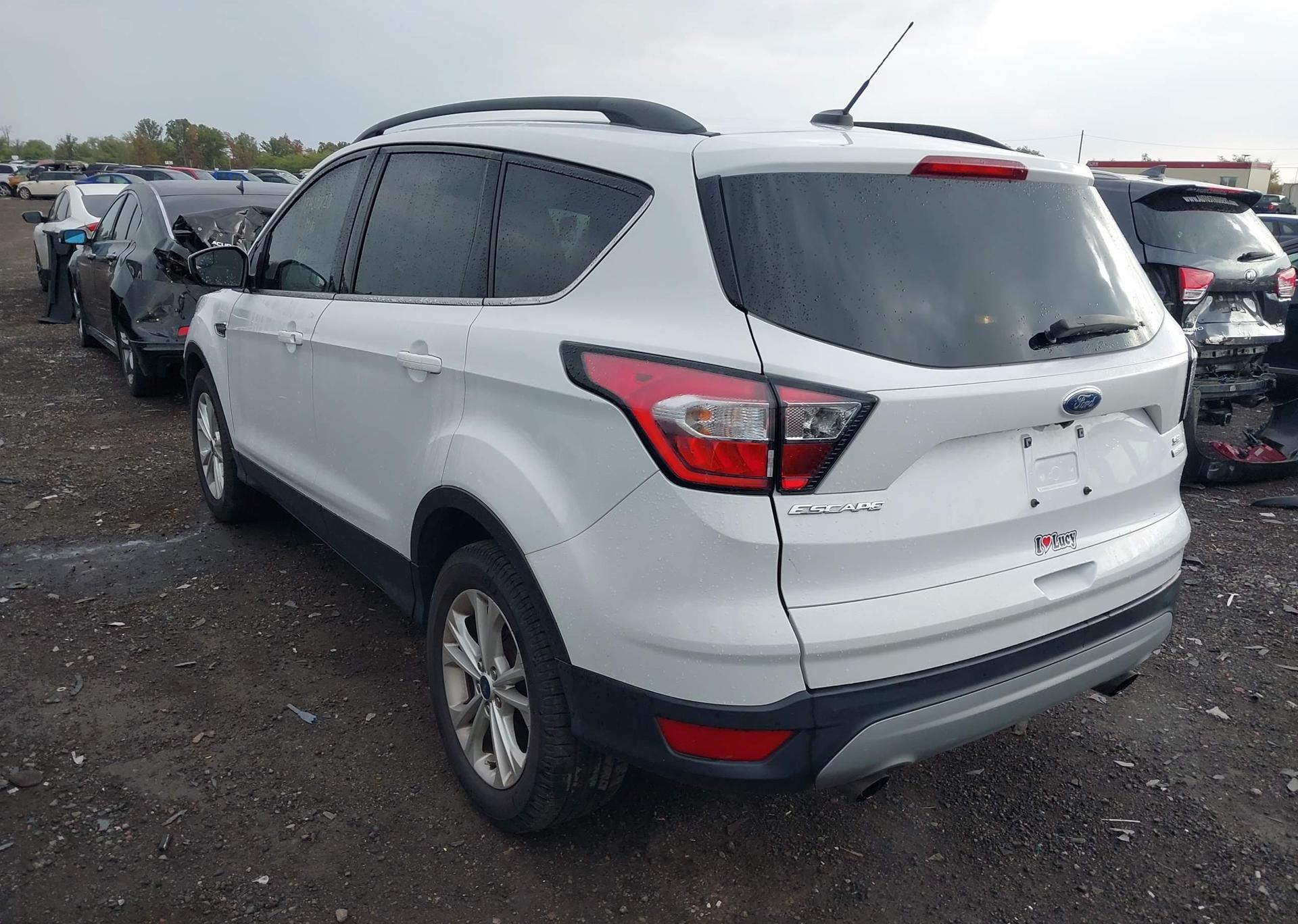 2018 FORD ESCAPE SE