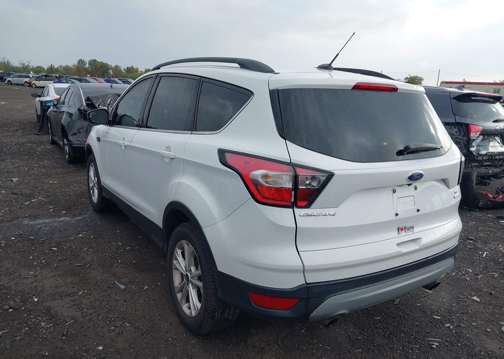 2018 FORD ESCAPE SE