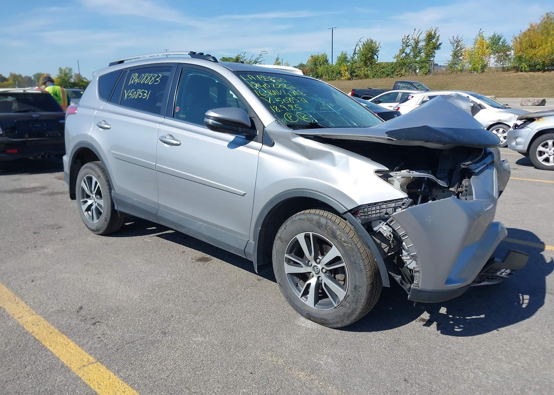 2016 TOYOTA RAV4 XLE