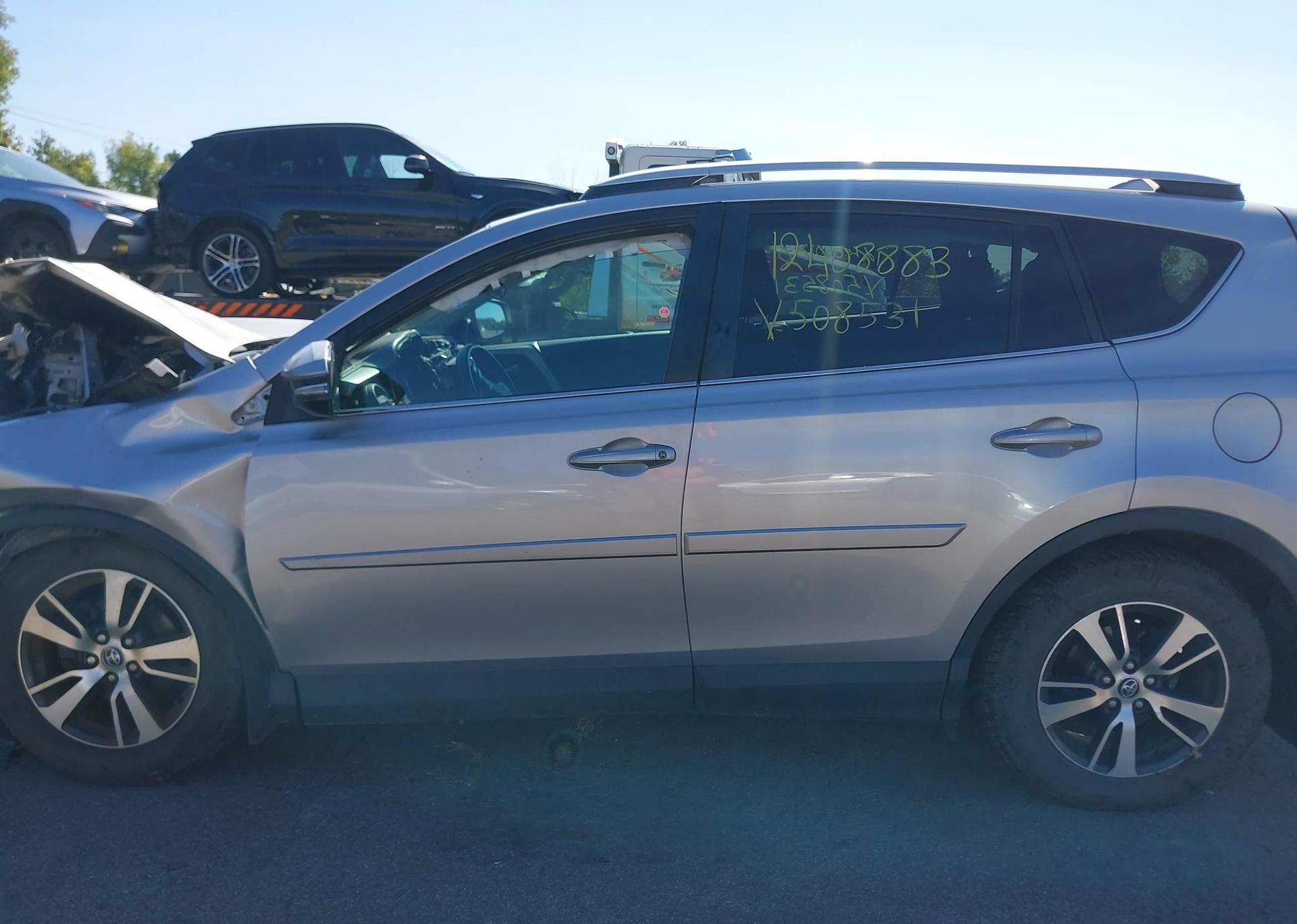 2016 TOYOTA RAV4 XLE