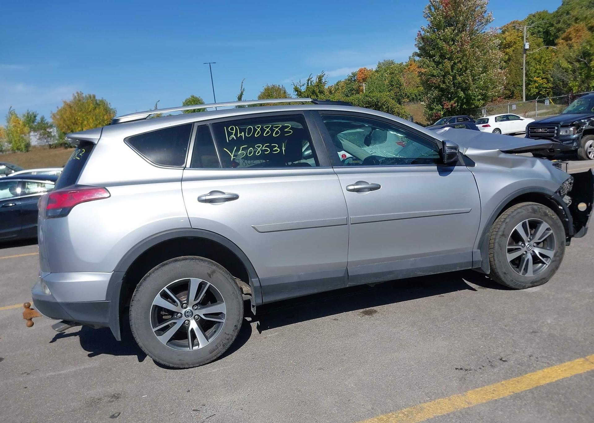 2016 TOYOTA RAV4 XLE