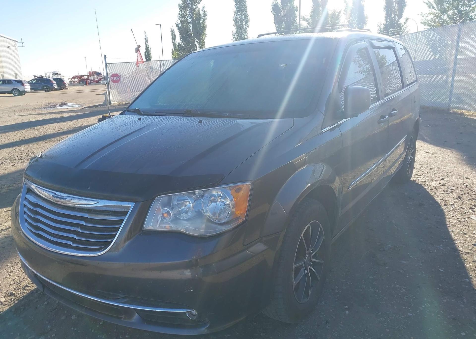 2016 CHRYSLER TOWN & COUNTRY TOURING