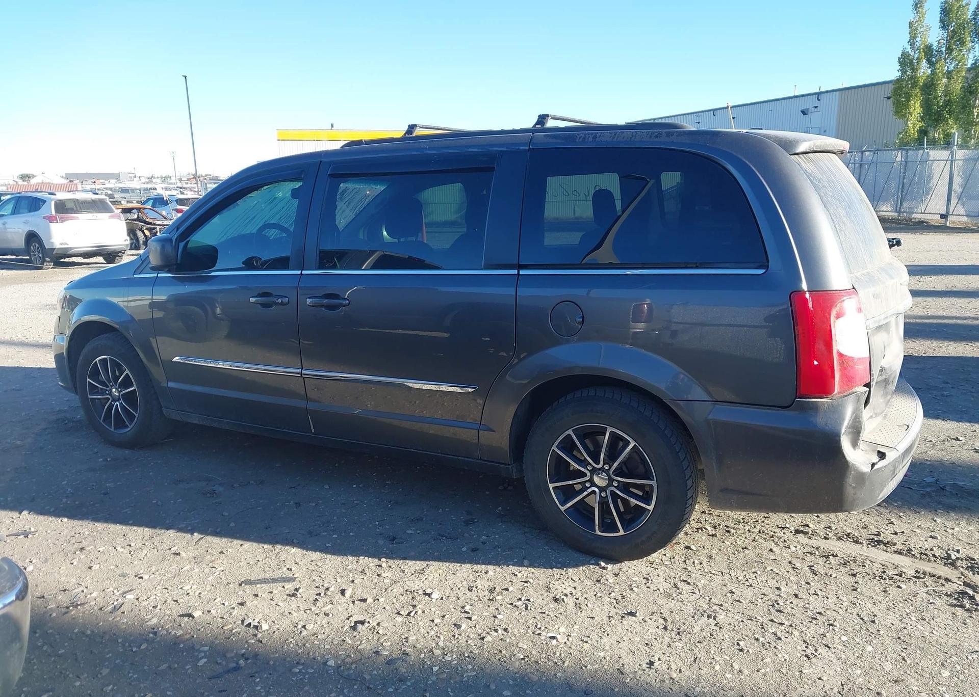 2016 CHRYSLER TOWN & COUNTRY TOURING