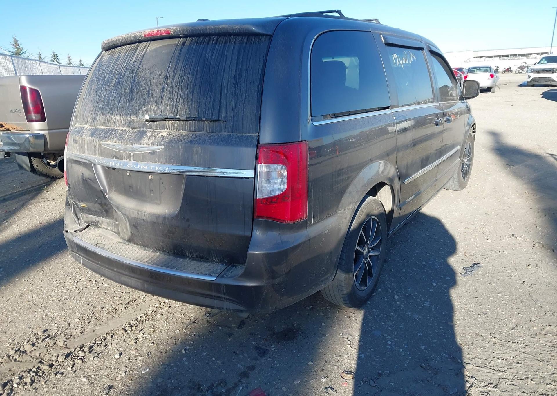 2016 CHRYSLER TOWN & COUNTRY TOURING