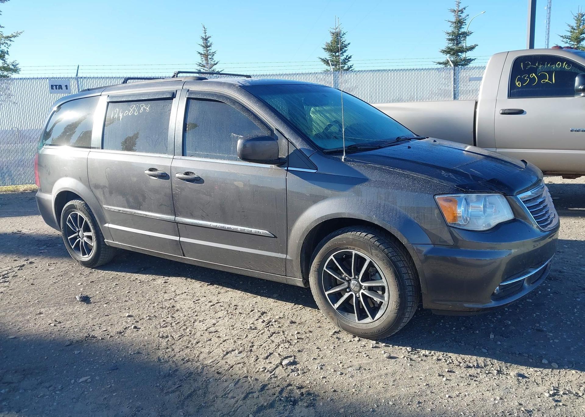 2016 CHRYSLER TOWN & COUNTRY TOURING