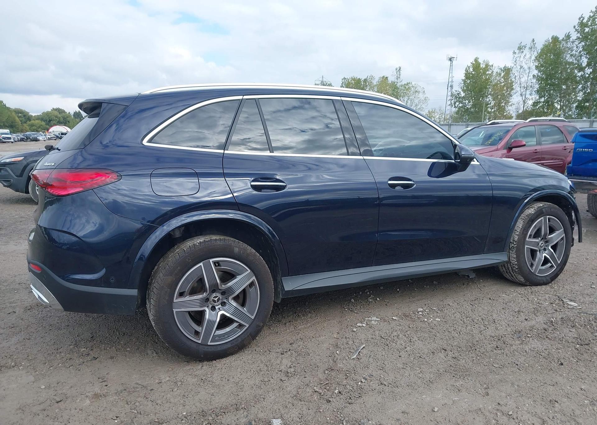 2024 MERCEDES-BENZ GLC 300 4MATIC