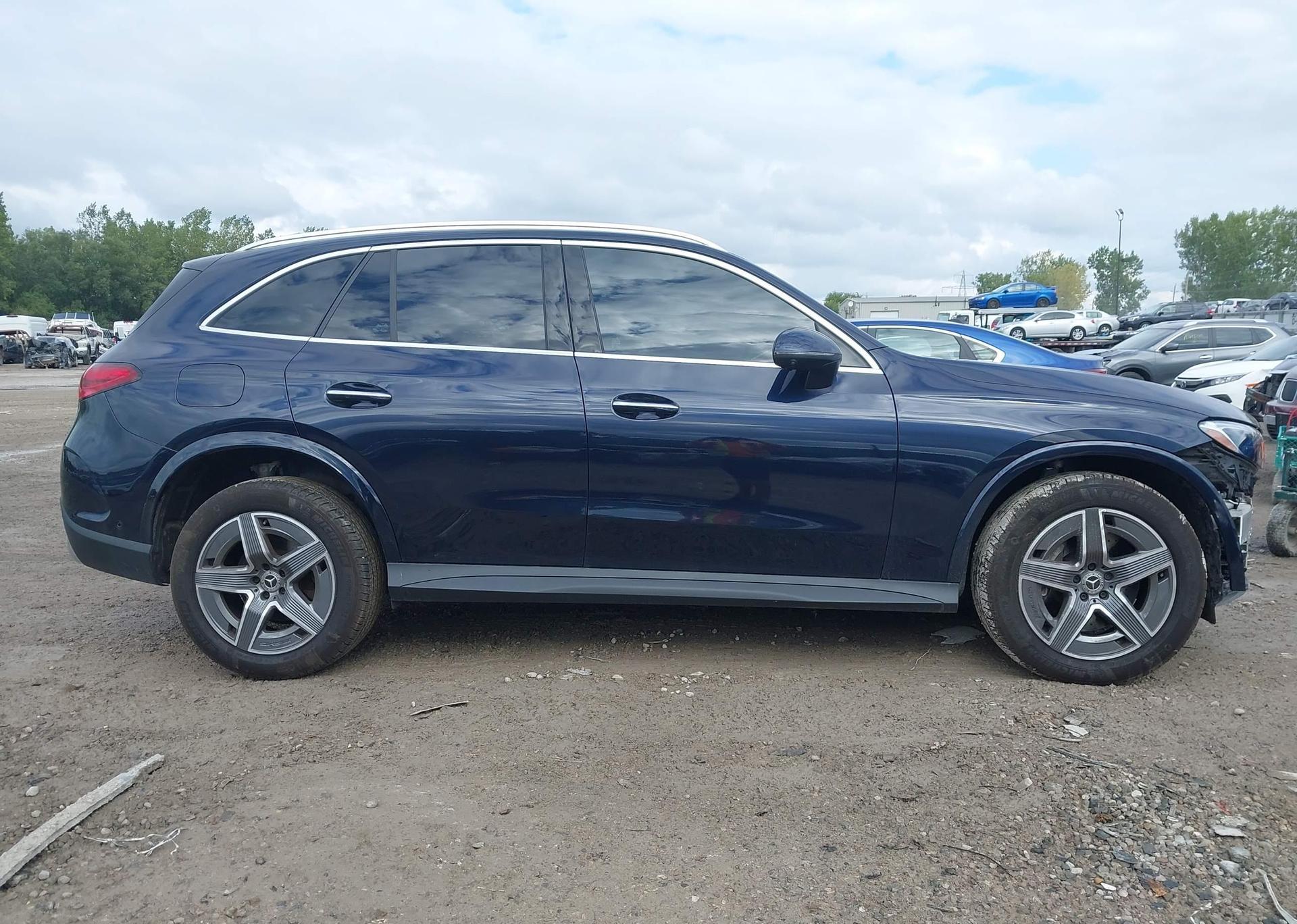 2024 MERCEDES-BENZ GLC 300 4MATIC