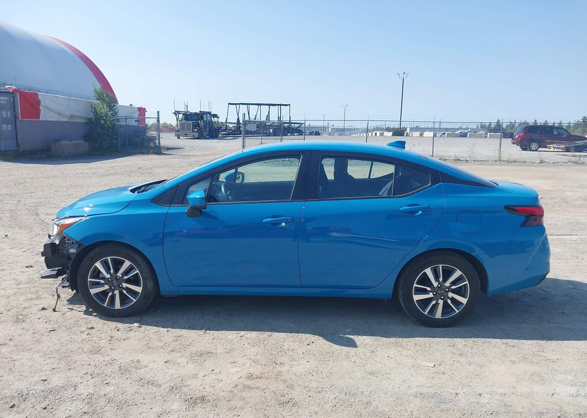 2025 NISSAN VERSA SV