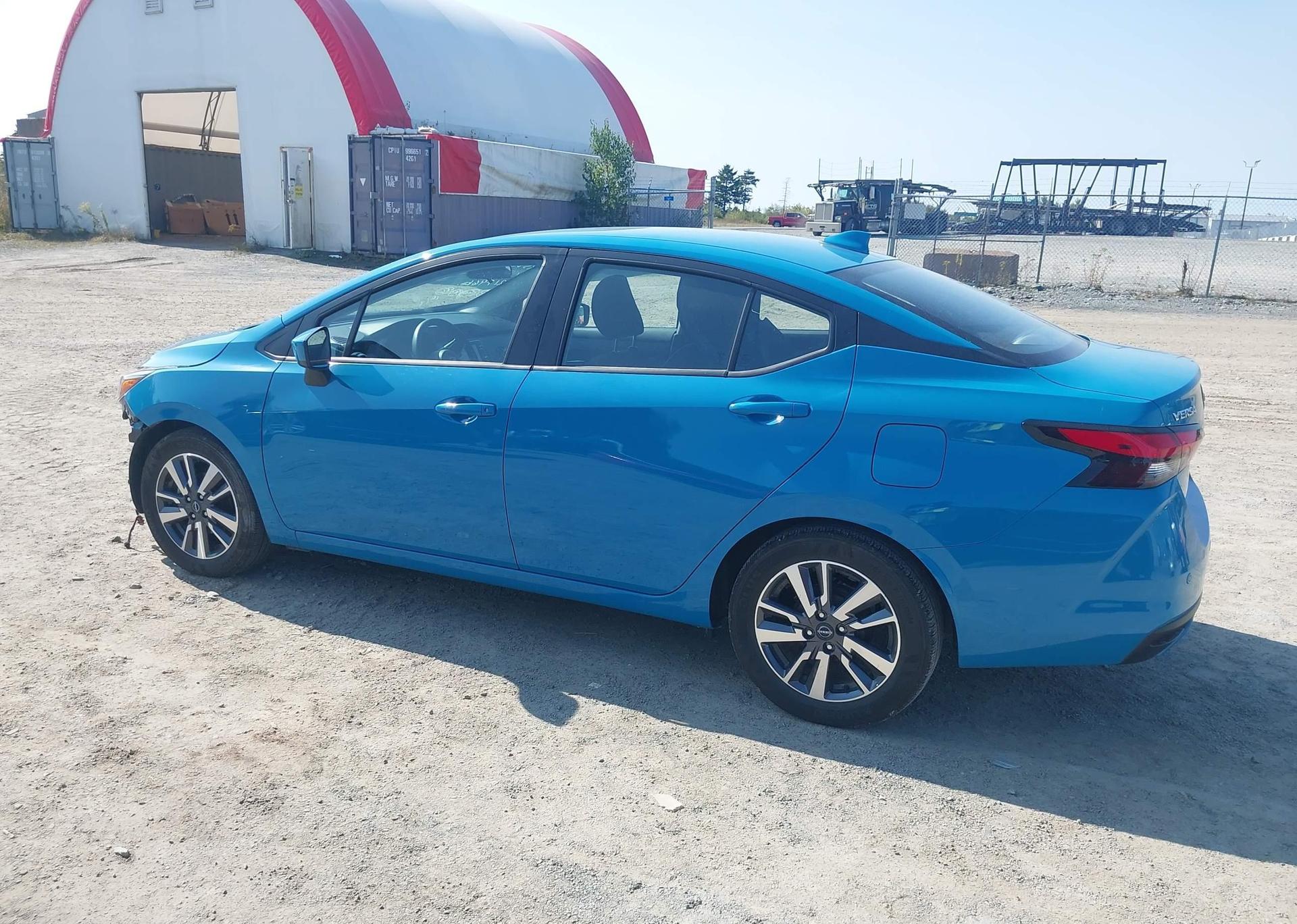 2025 NISSAN VERSA SV