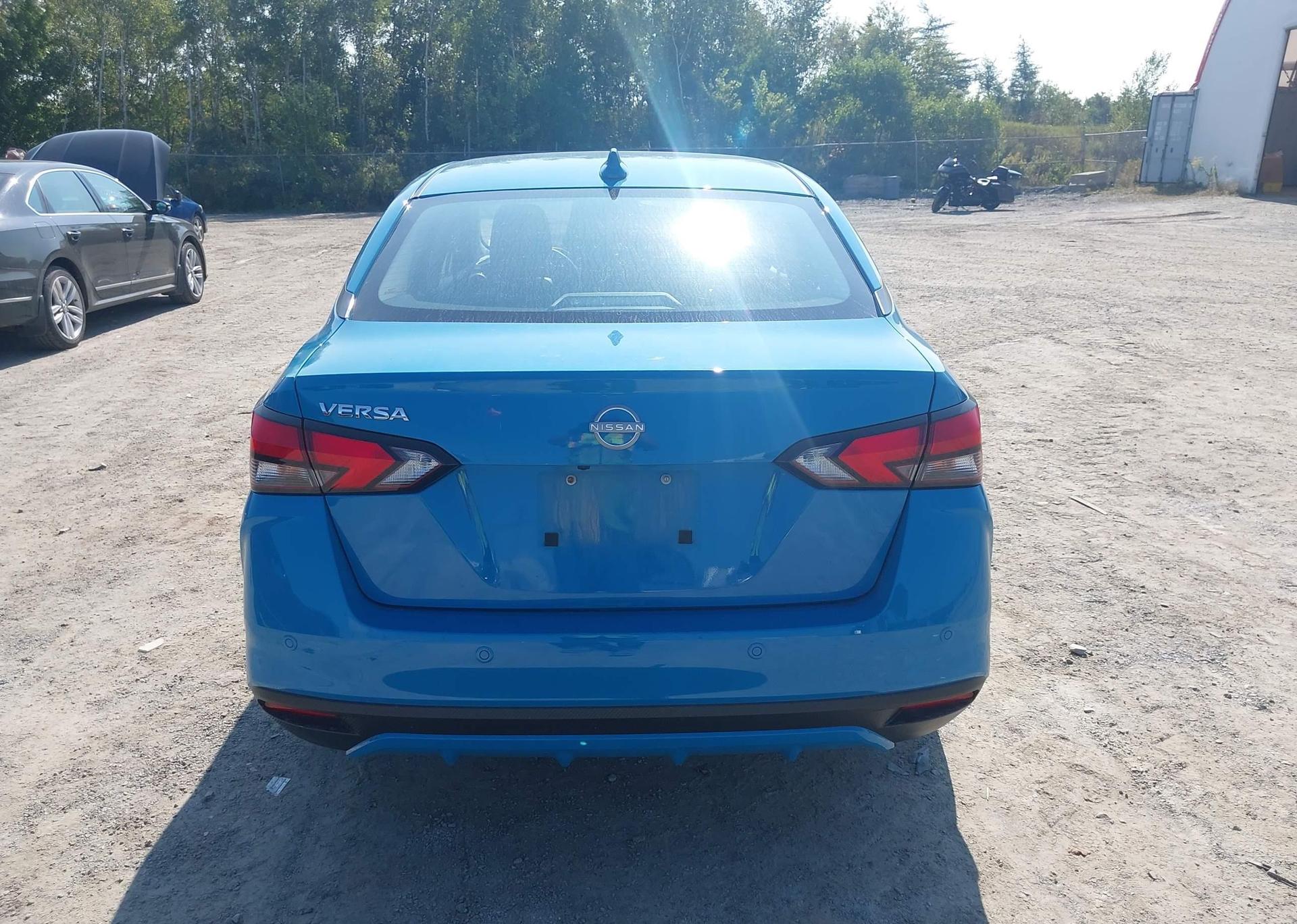 2025 NISSAN VERSA SV