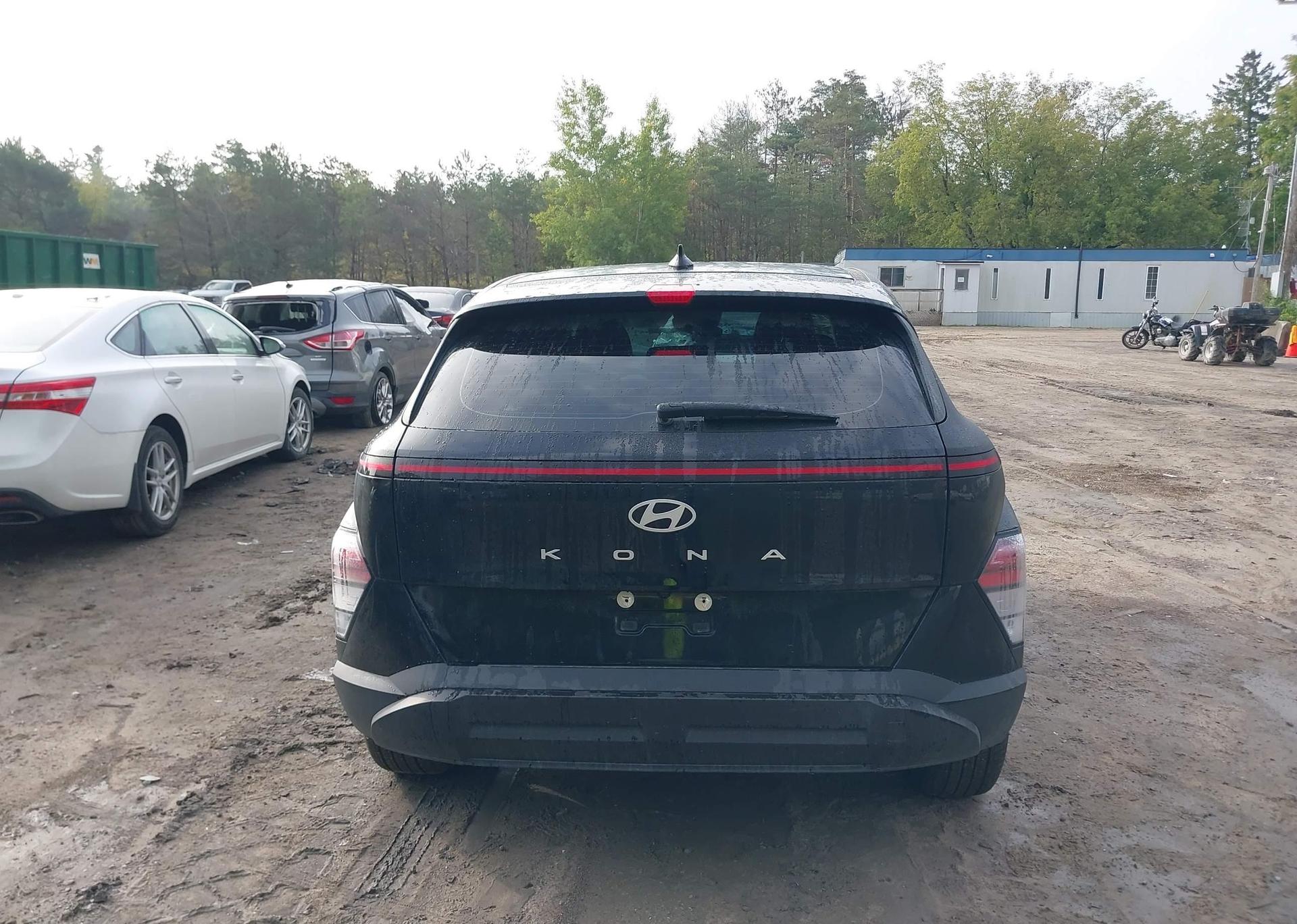 2025 HYUNDAI KONA SE