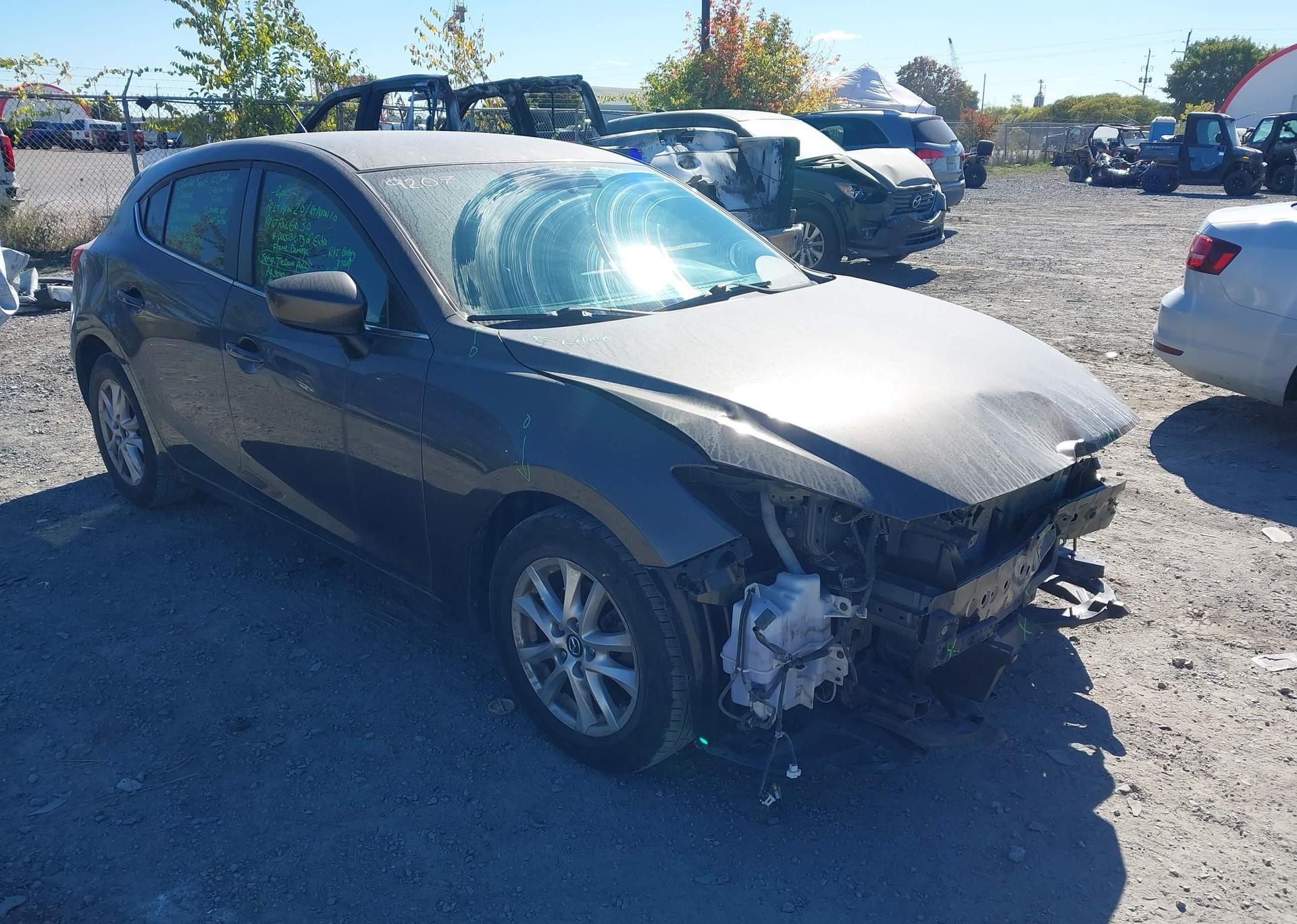 2015 MAZDA MAZDA3 GS