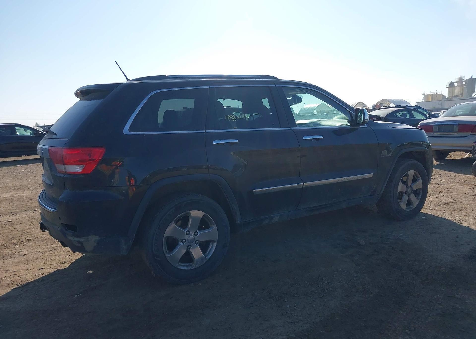 2011 JEEP GRAND CHEROKEE LIMITED