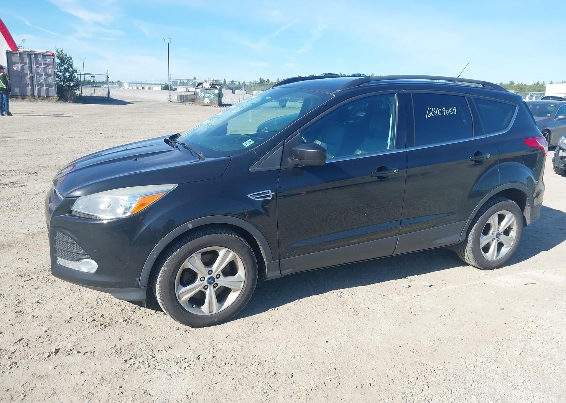 2015 FORD ESCAPE SE