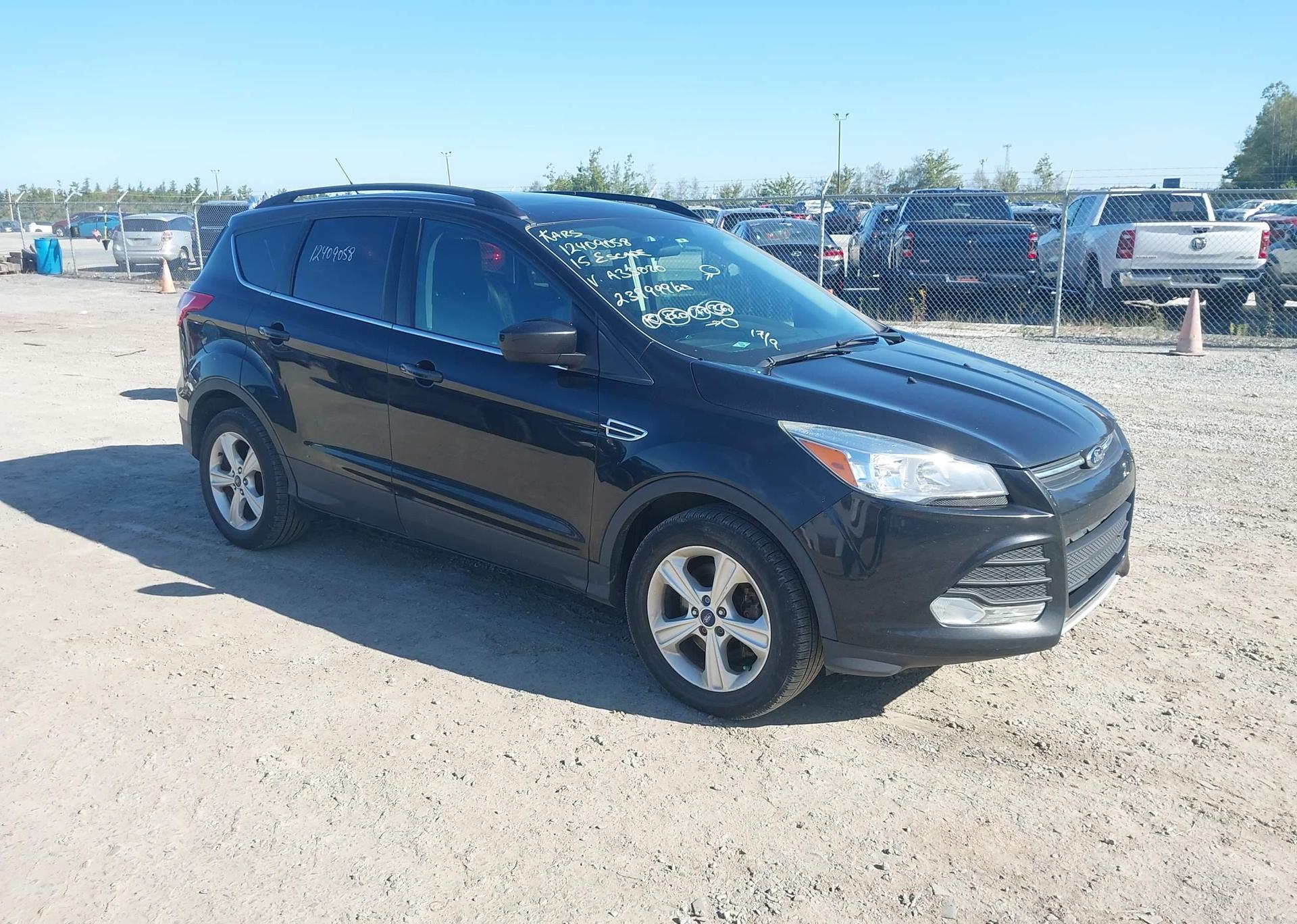 2015 FORD ESCAPE SE