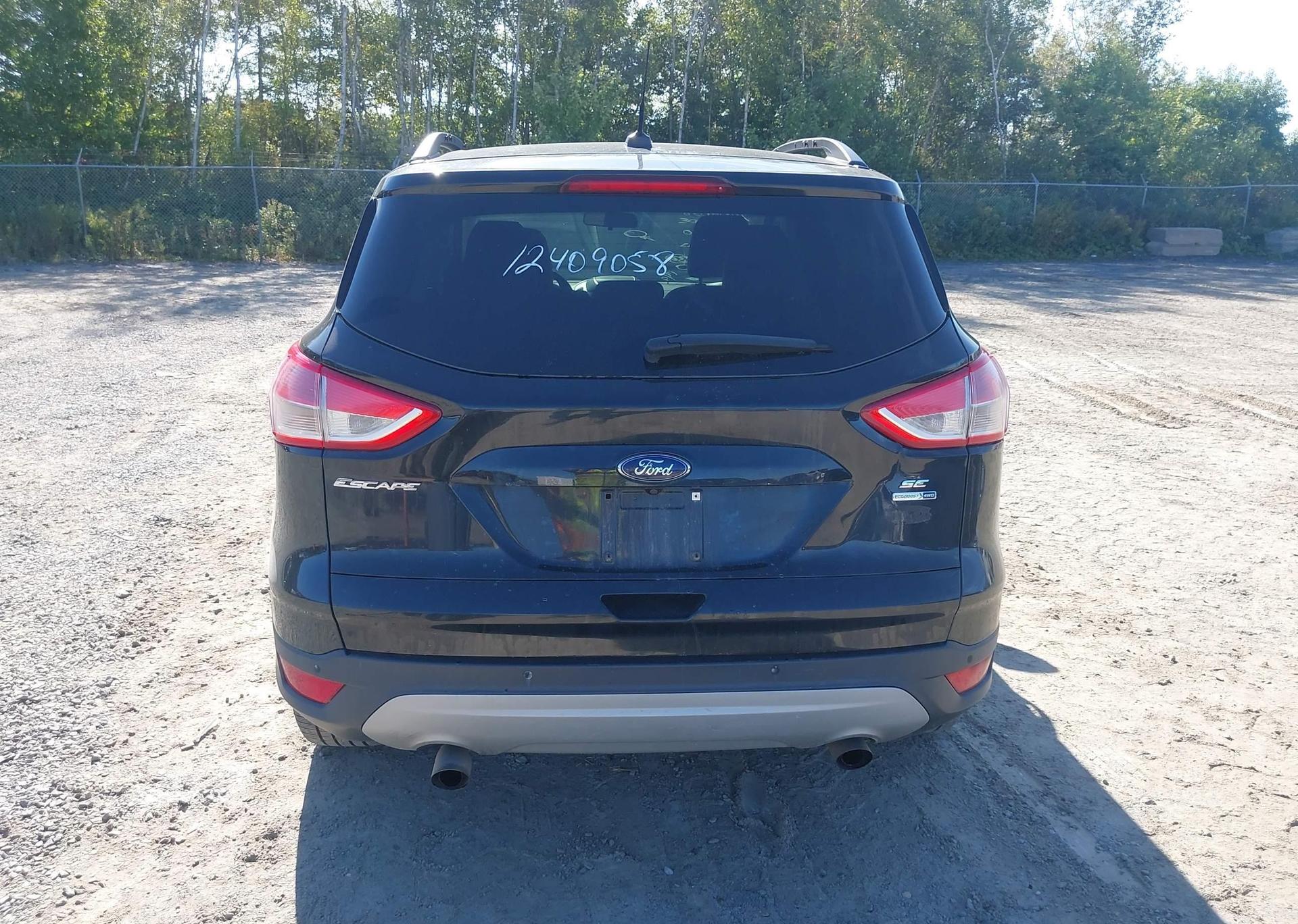 2015 FORD ESCAPE SE