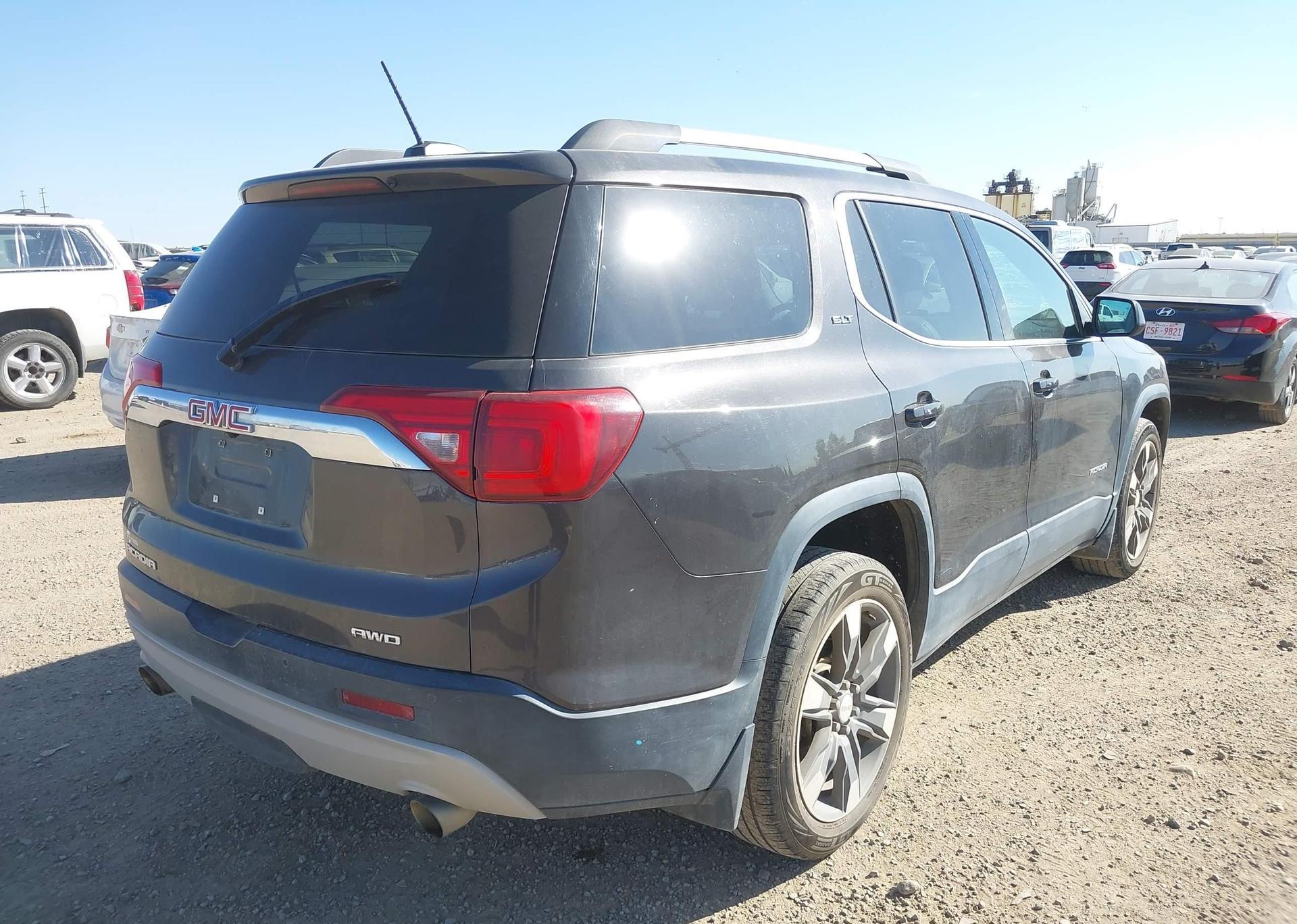 2017 GMC ACADIA SLT-2