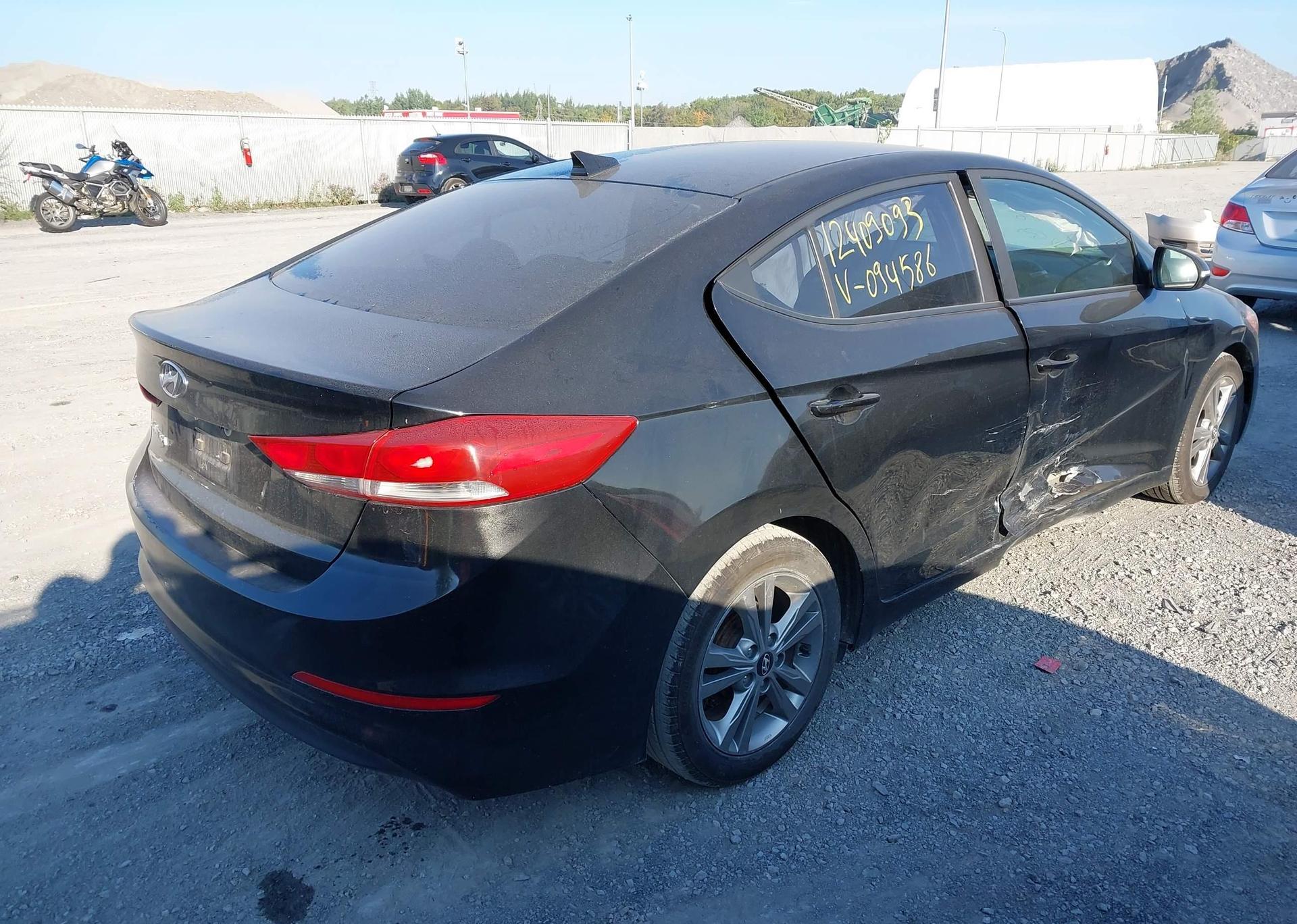 2017 HYUNDAI ELANTRA SE