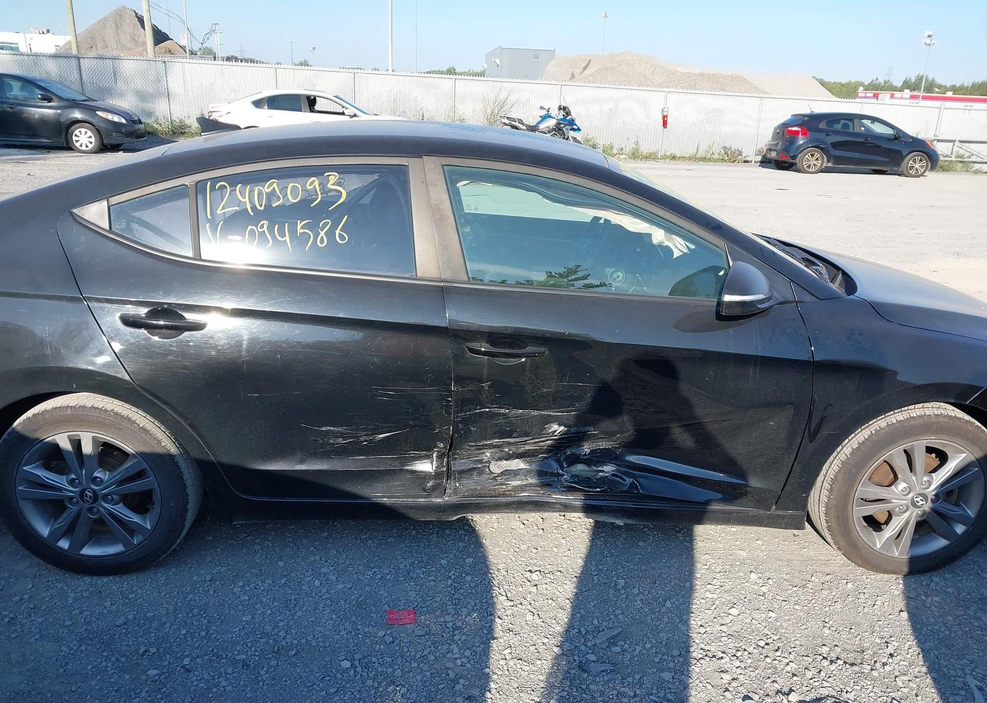 2017 HYUNDAI ELANTRA SE