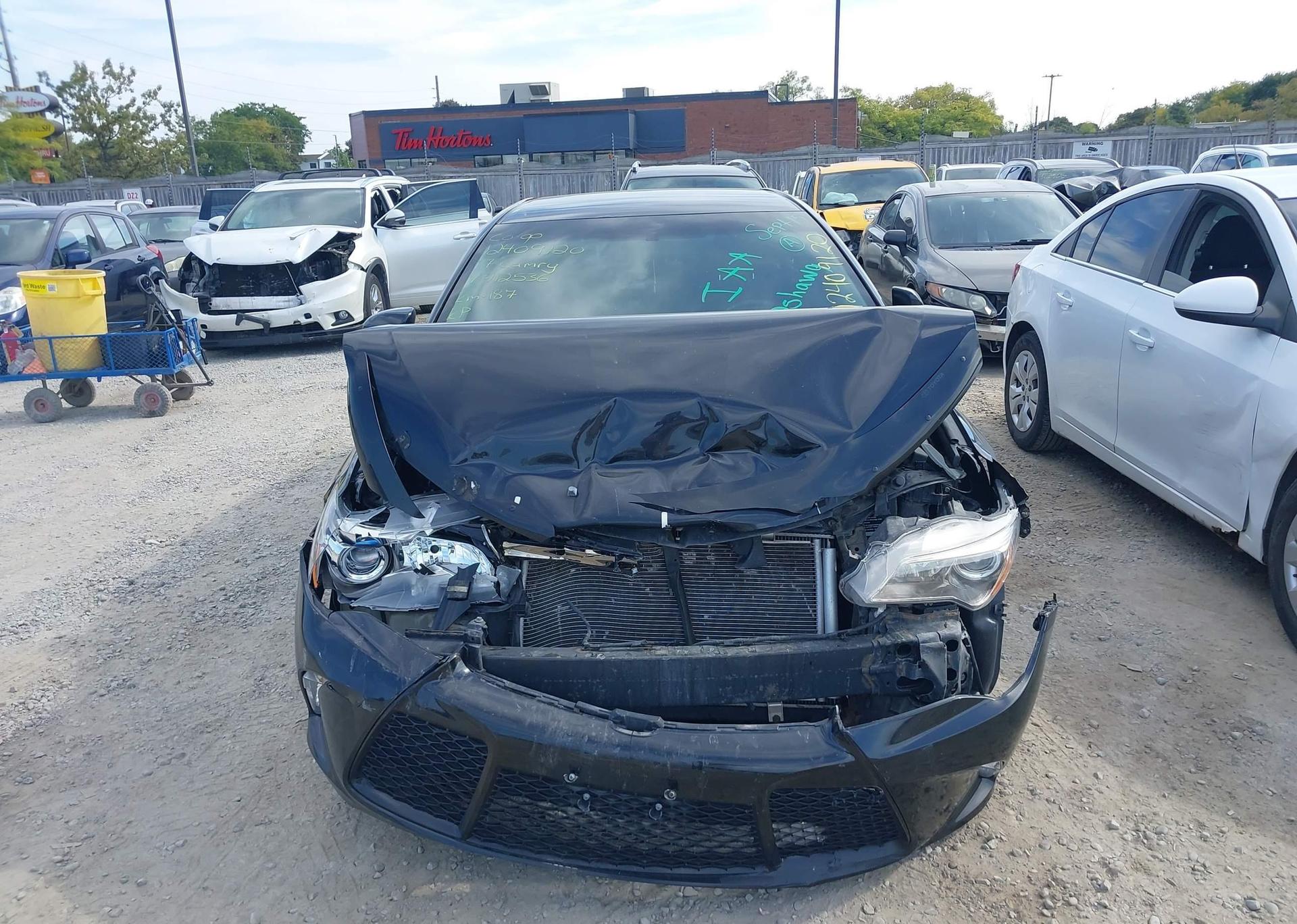 2017 TOYOTA CAMRY SE