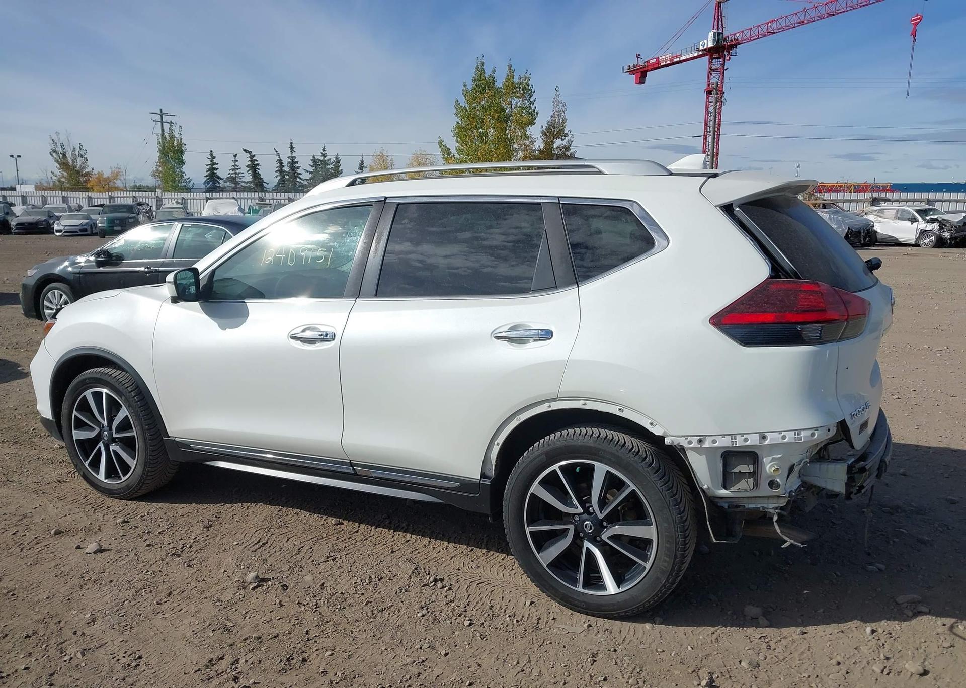 2017 NISSAN ROGUE S