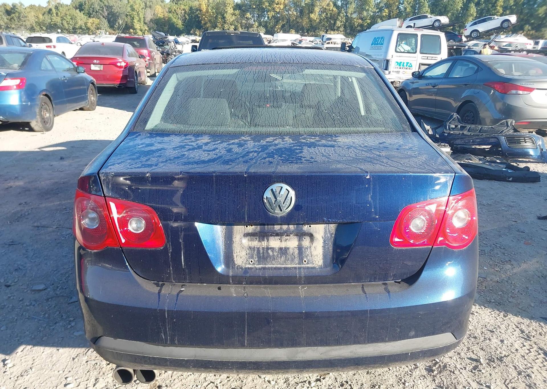 2006 VOLKSWAGEN JETTA 2.5