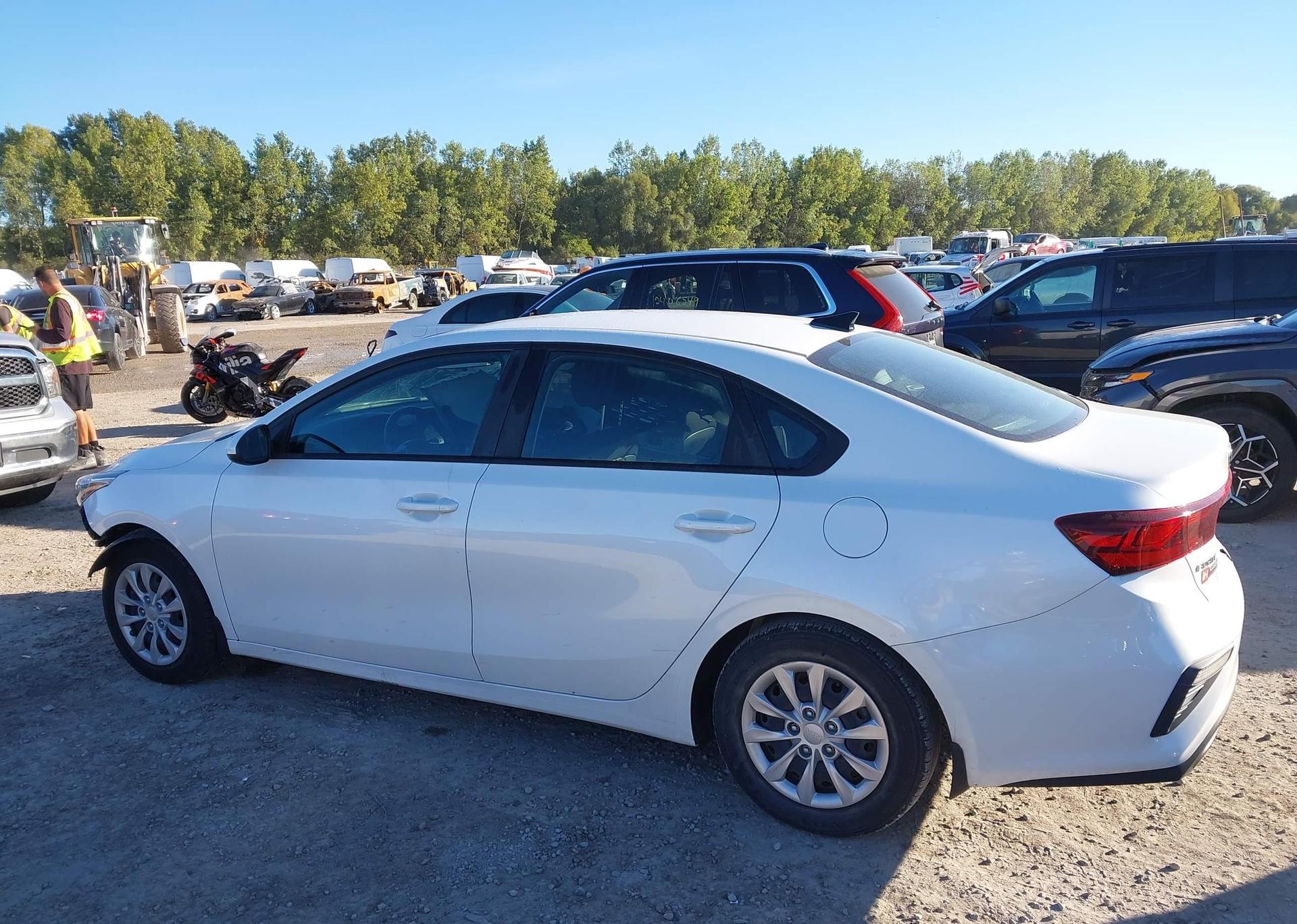 2021 KIA FORTE LX