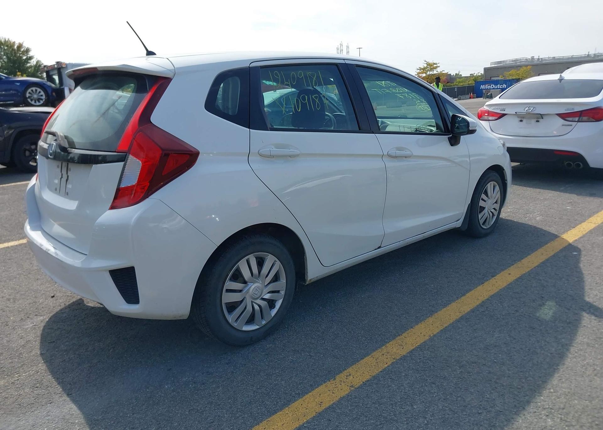 2015 HONDA FIT