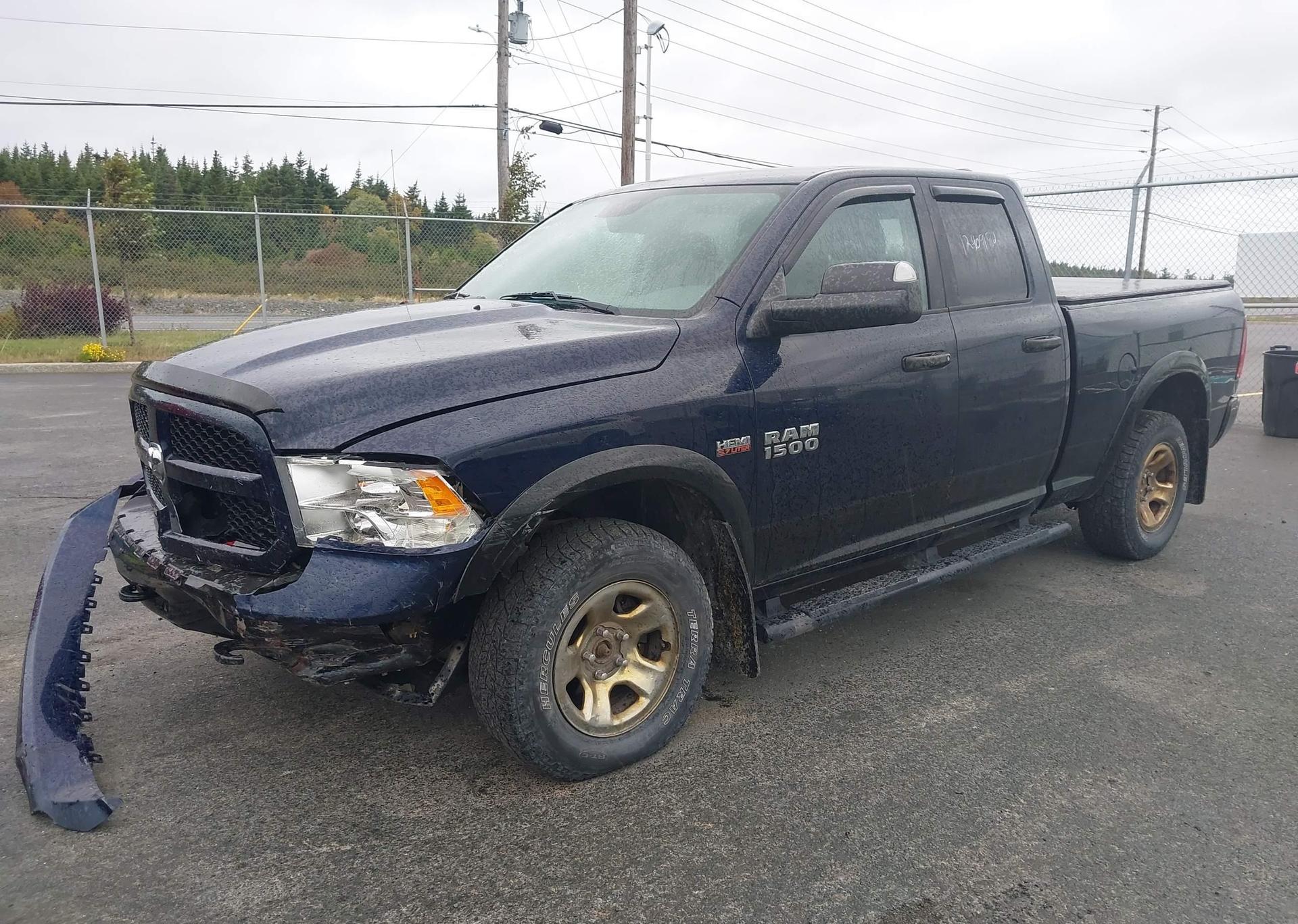 2017 RAM 1500 SLT