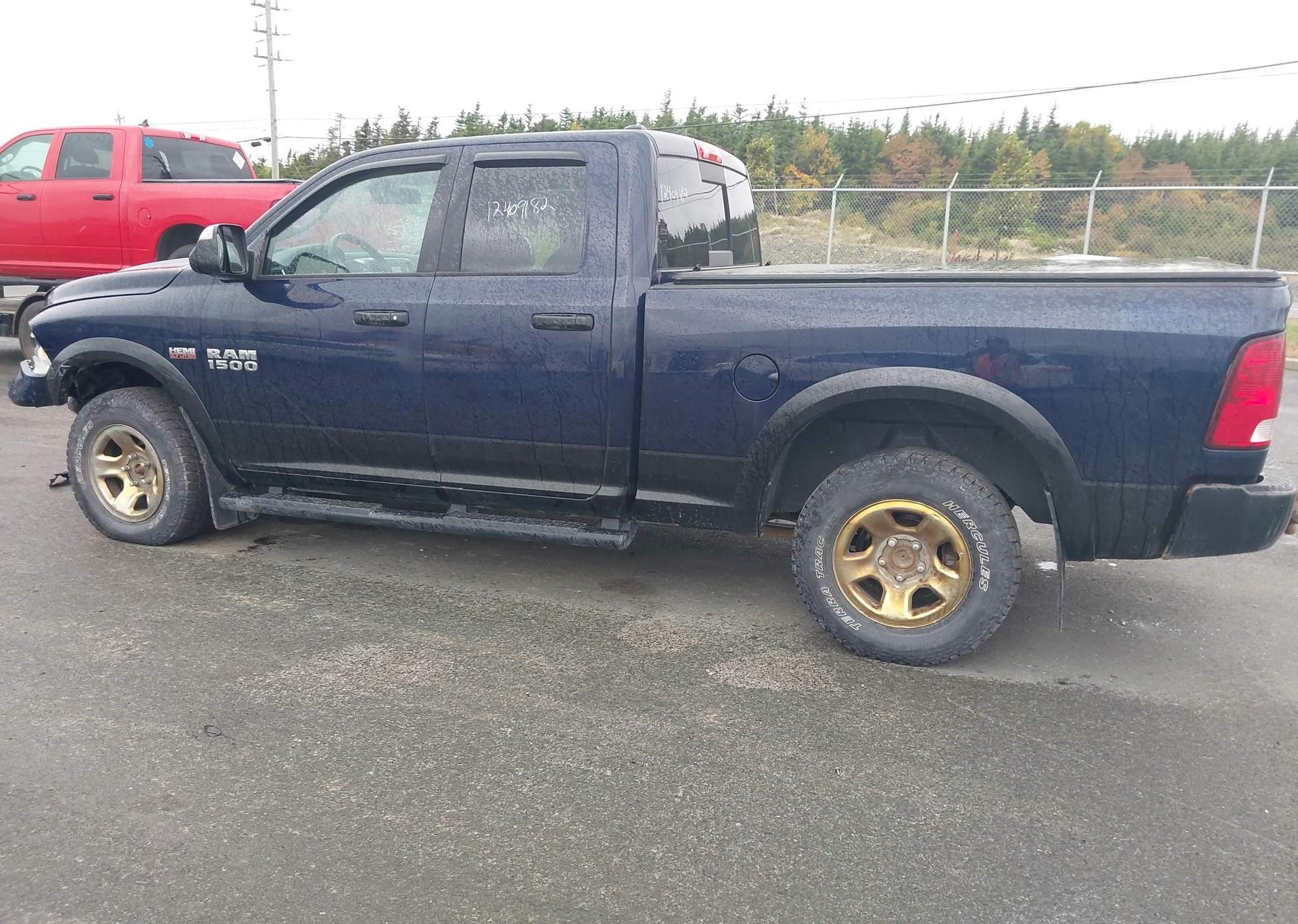 2017 RAM 1500 SLT