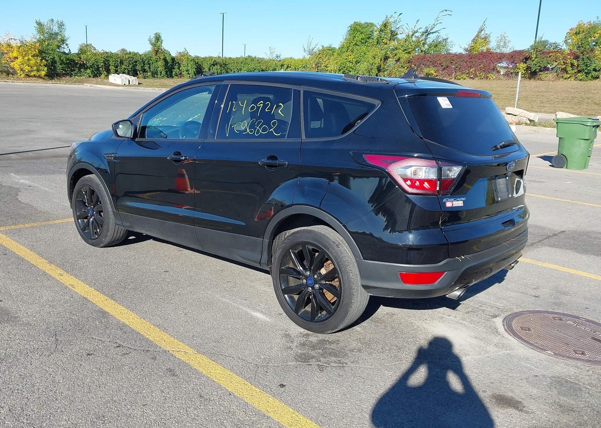 2018 FORD ESCAPE SE